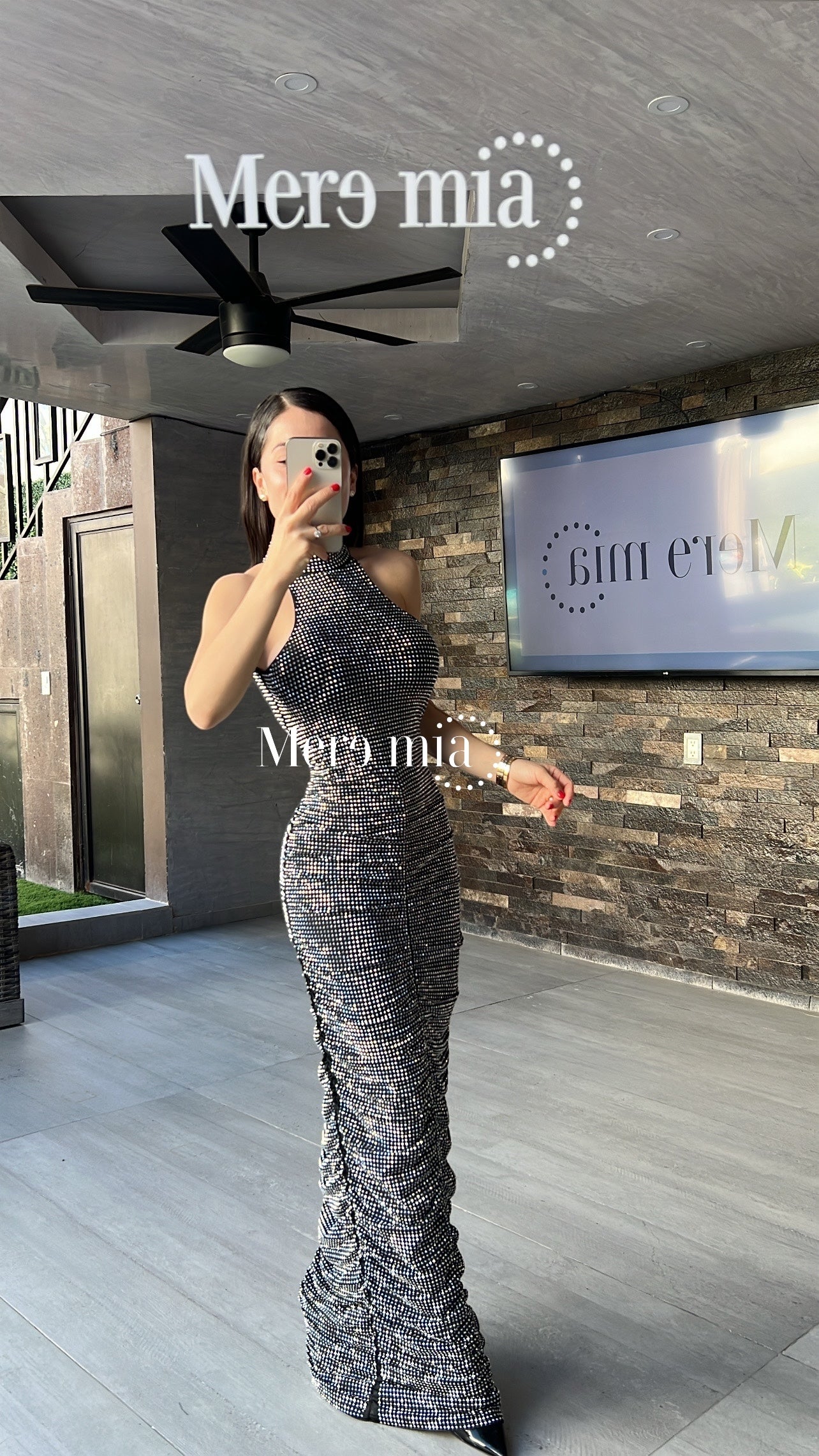 Vestido negro puntos plisado