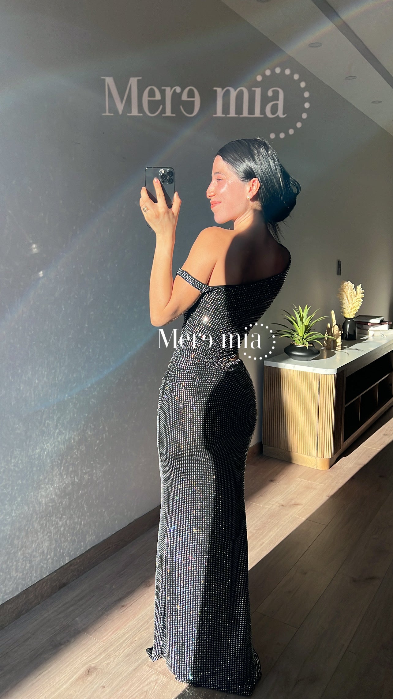 Vestido negro puntos abert