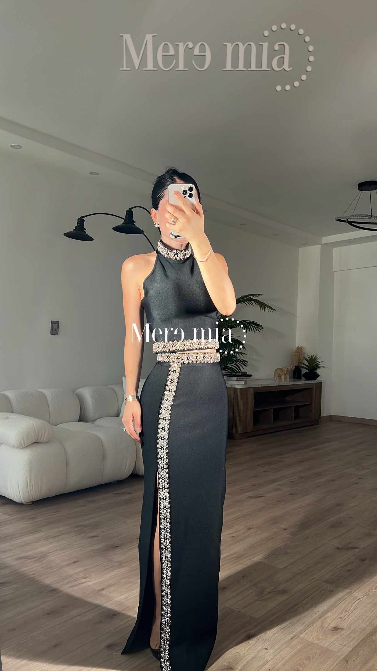 Conjunto negro cuello