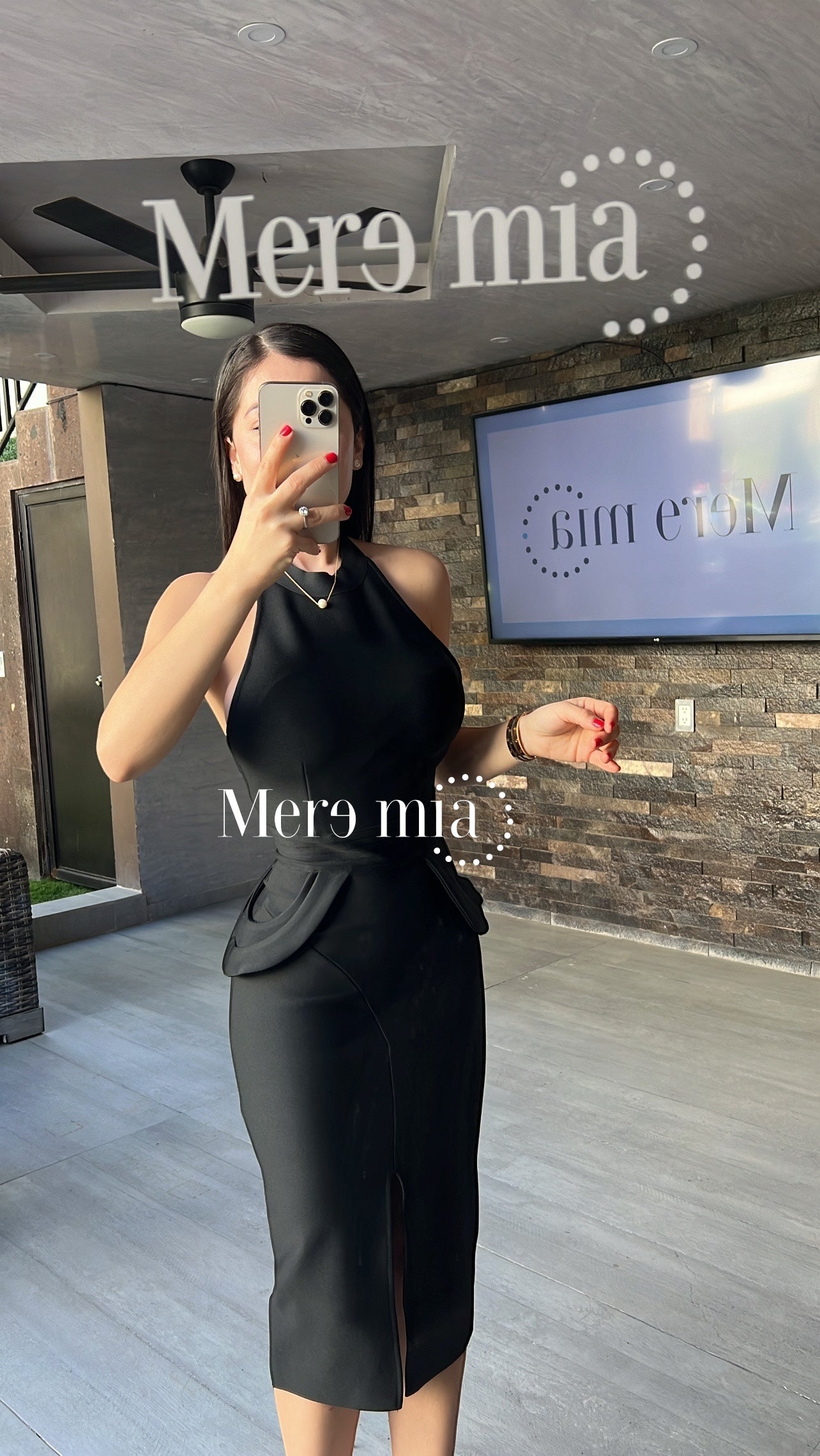 Vestido negro halter midi