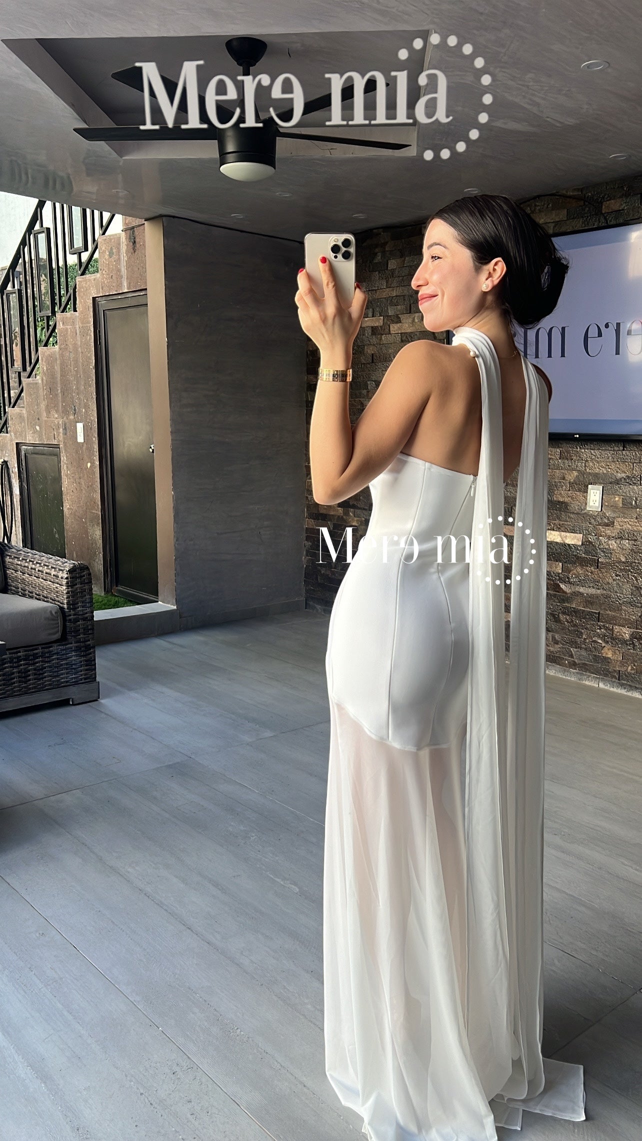 Vestido blanco liso cuello