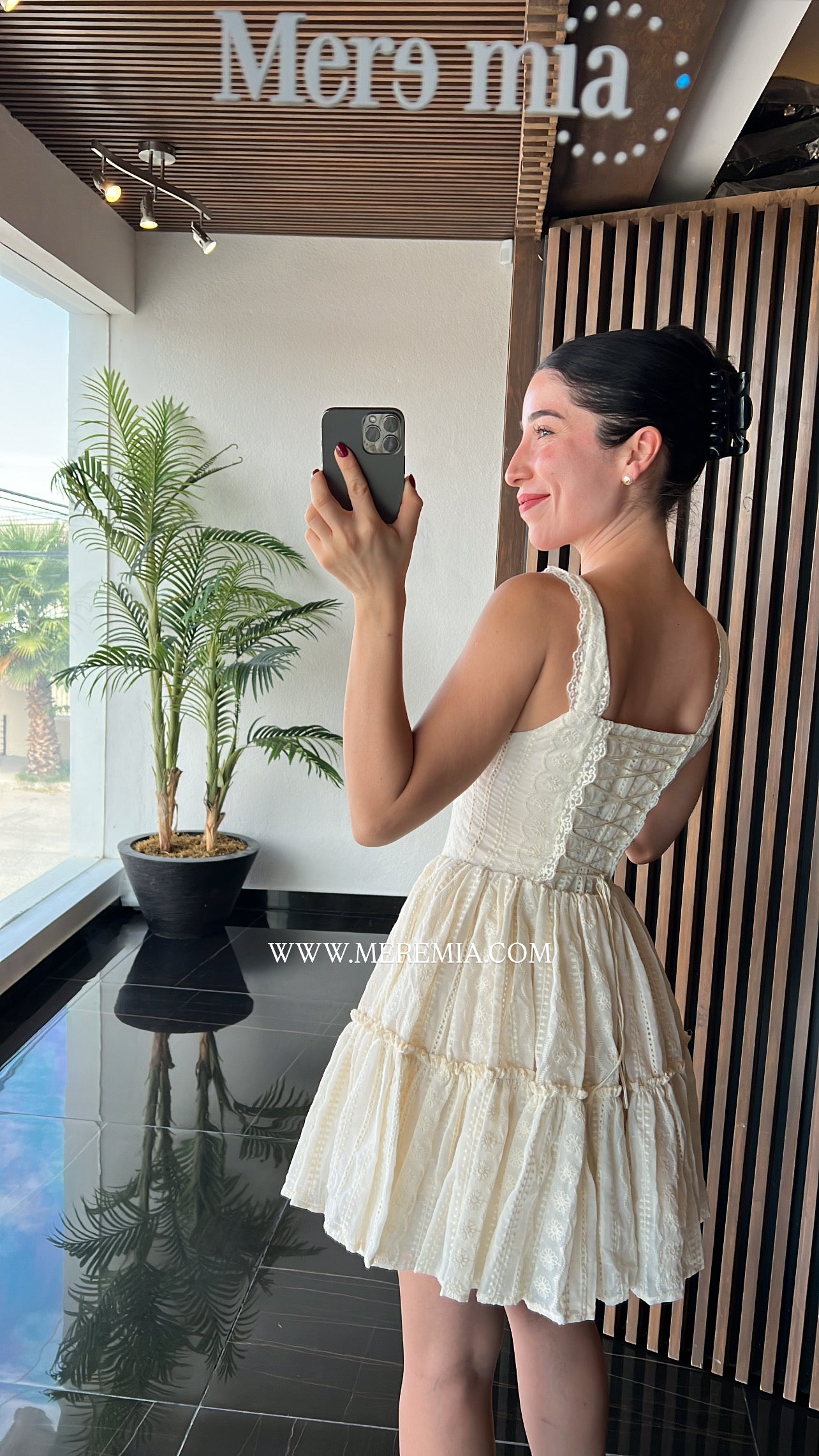 Vestido corto ampón