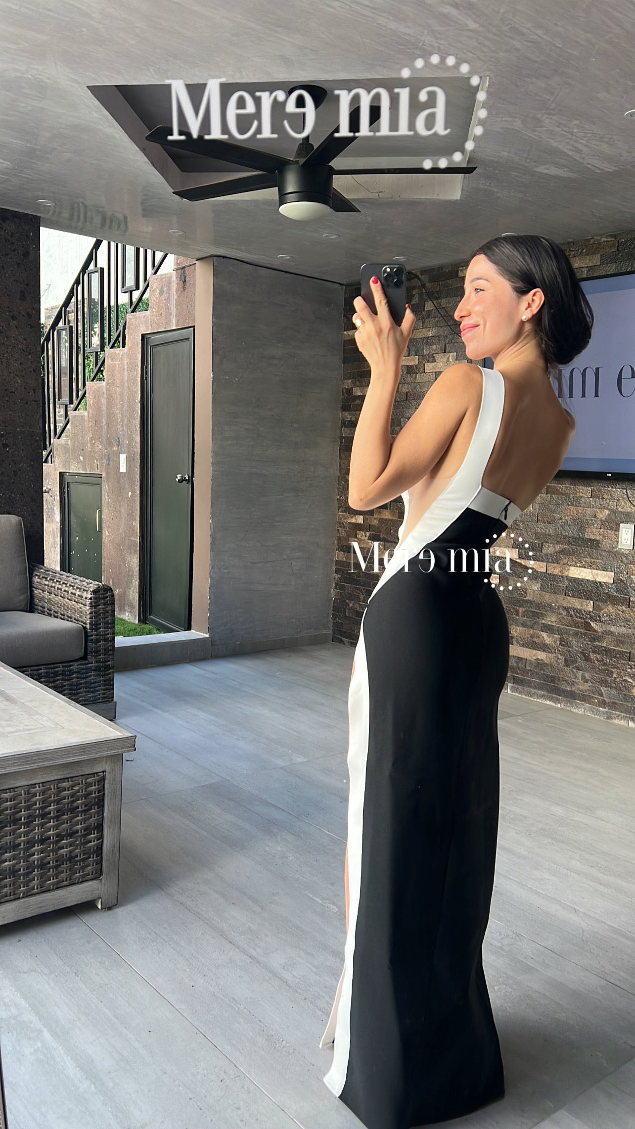 Vestido negro raya abertura