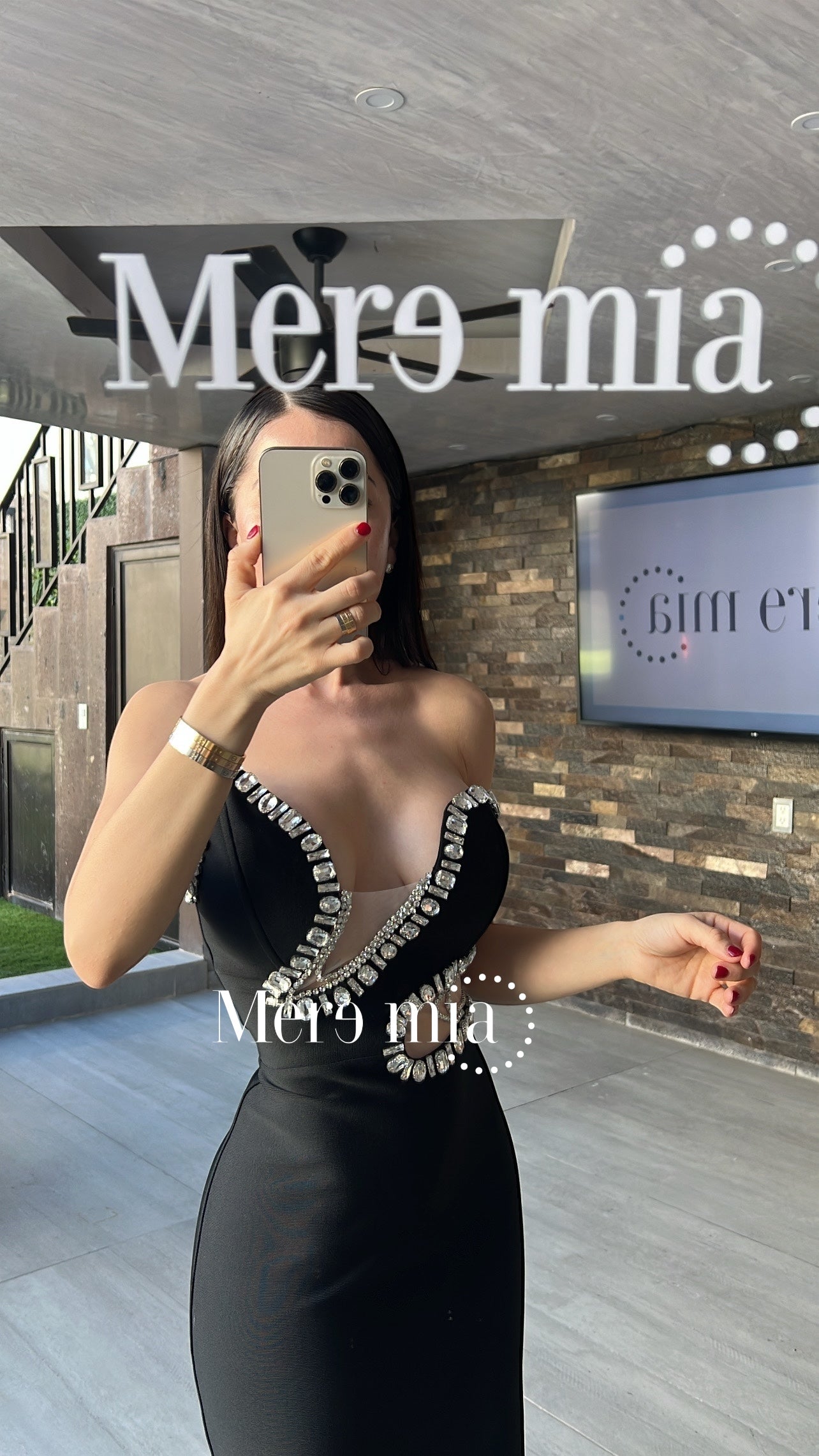 Vestido negro malla plata