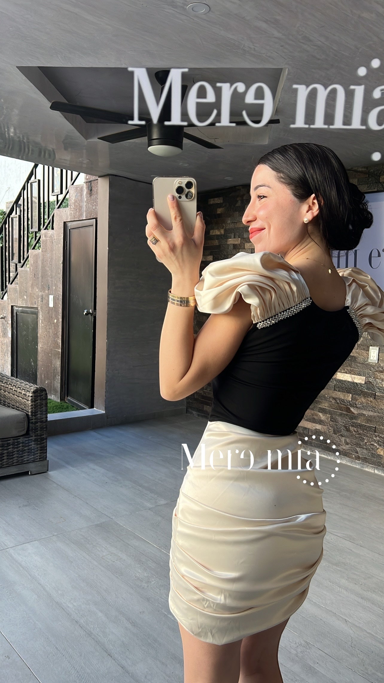 Vestido negro perla plisado