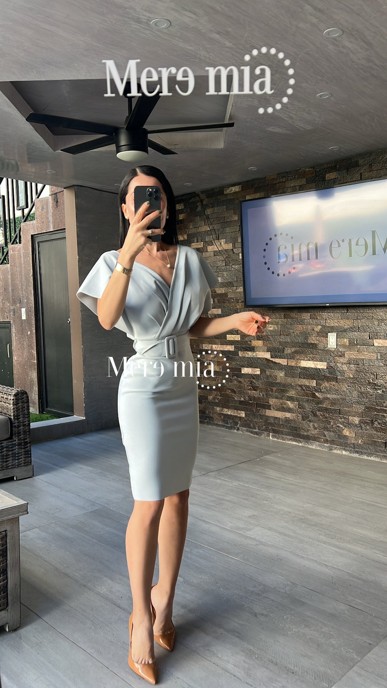 Vestido gris cinto