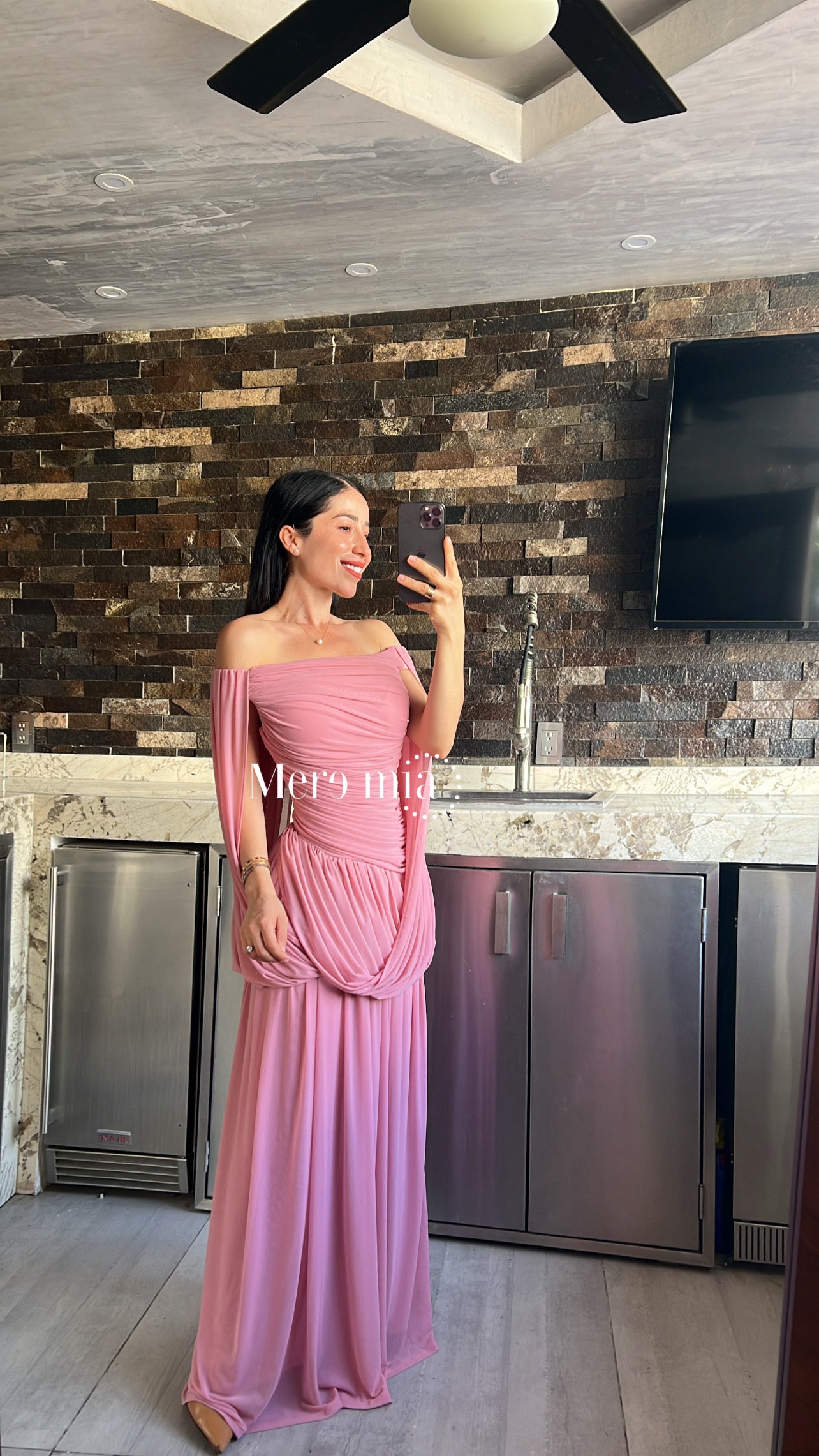Vestido rosa plisado homb