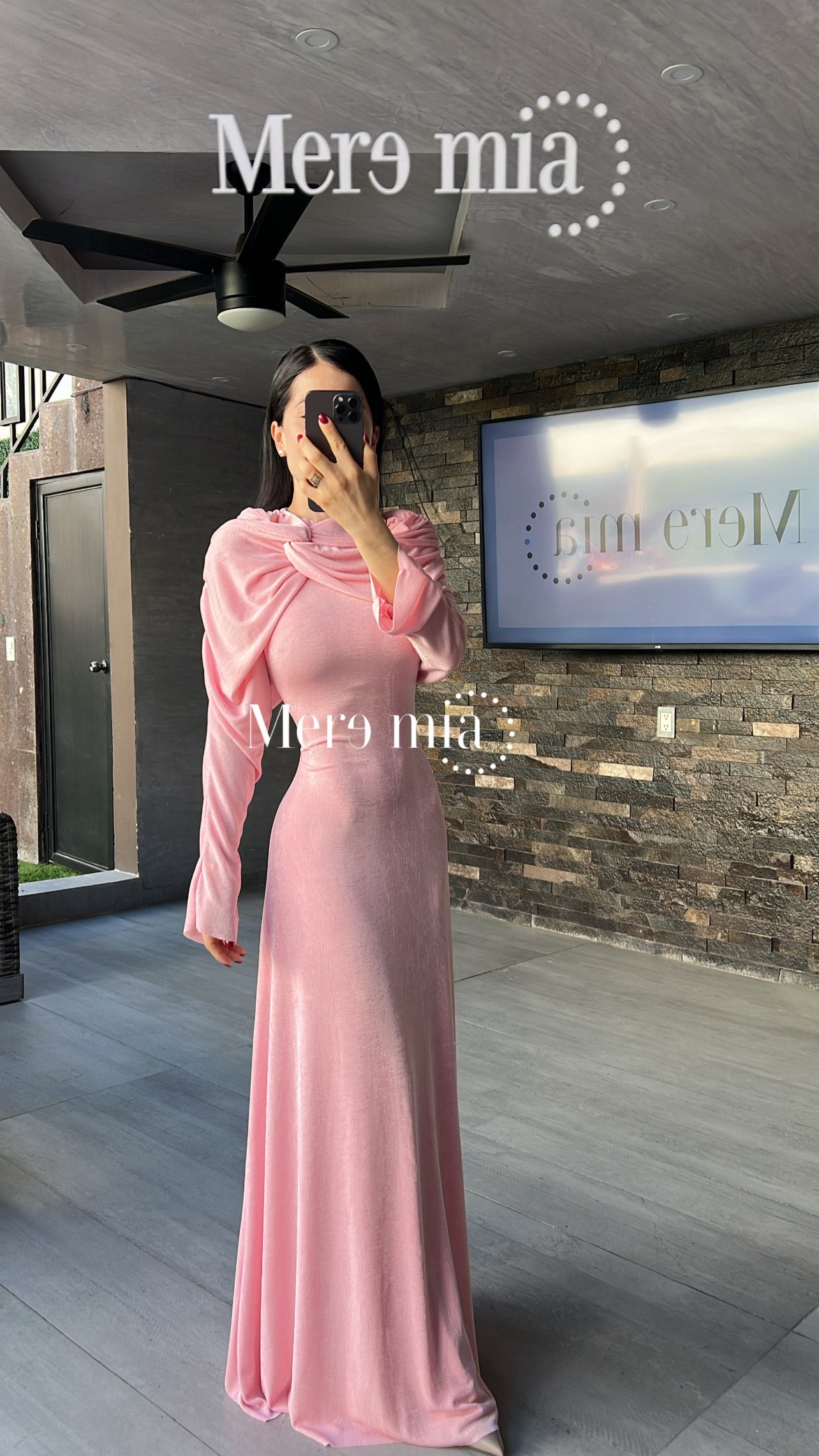 Vestido rosa plisado nudo