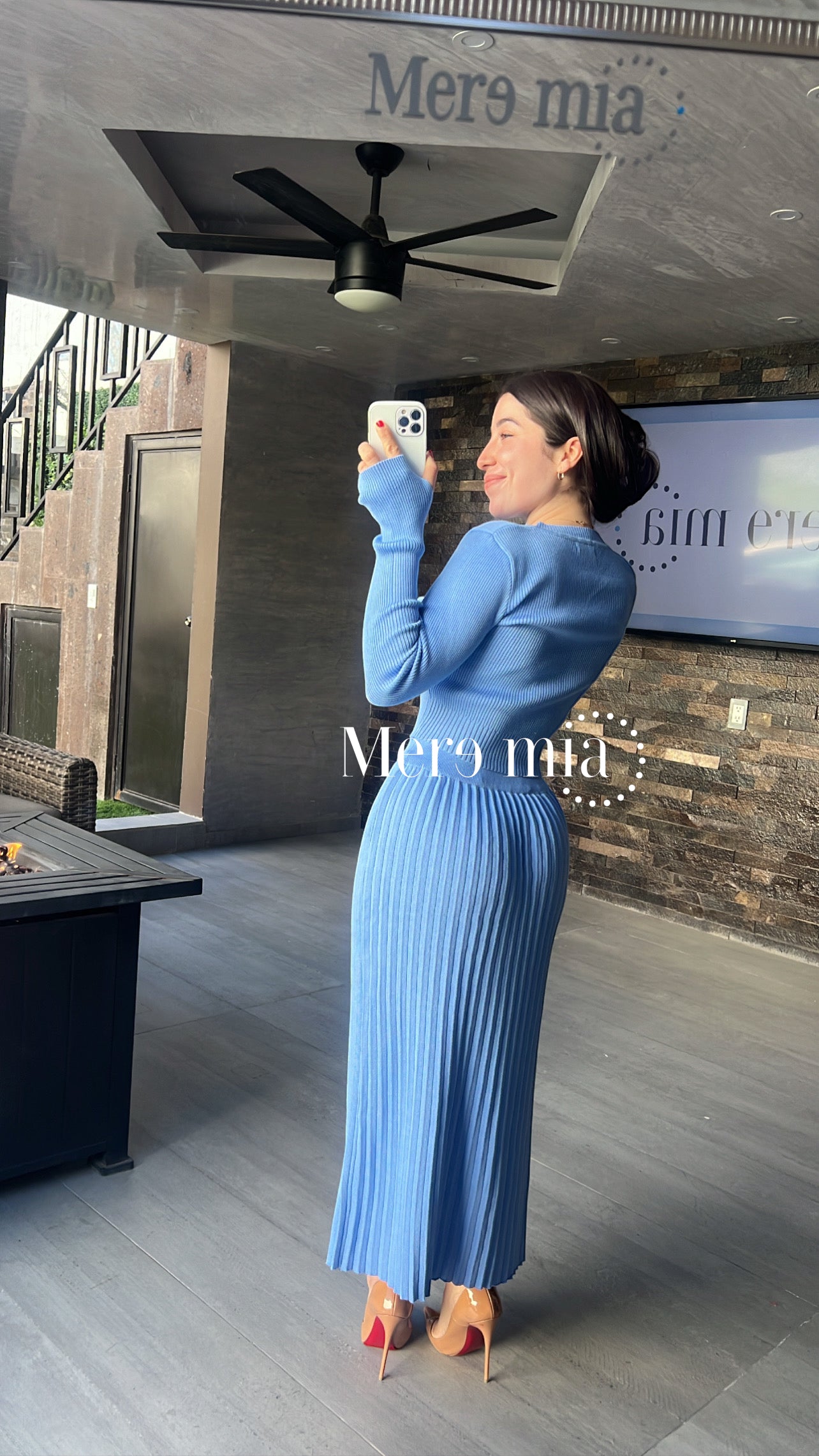 Conjunto azul swet falda plisada