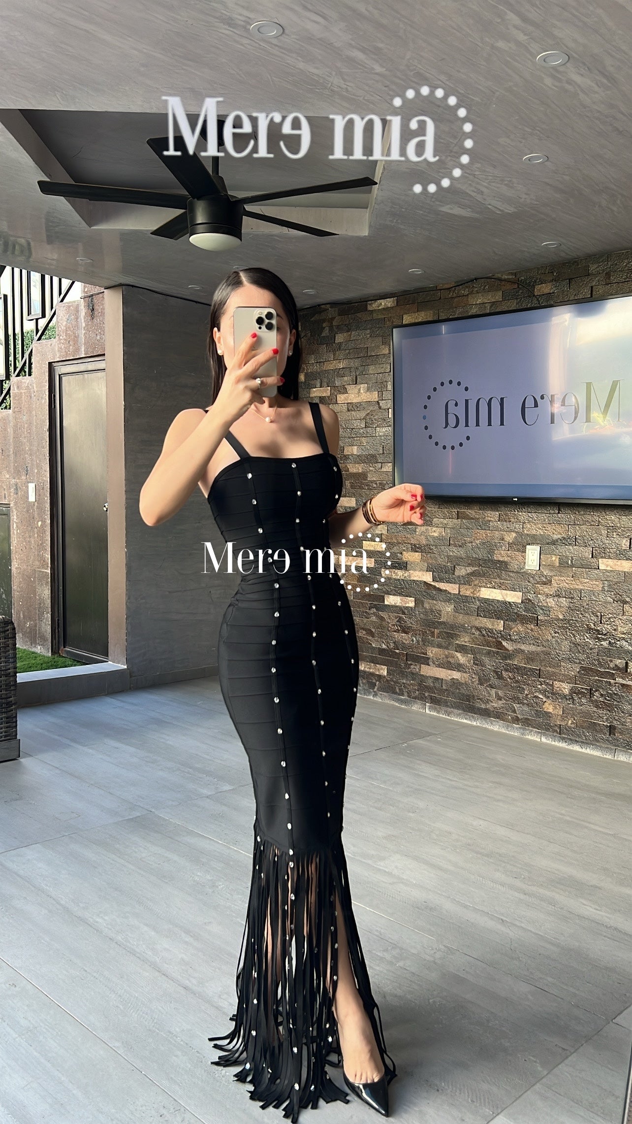 Vestido negro barbas apl circ