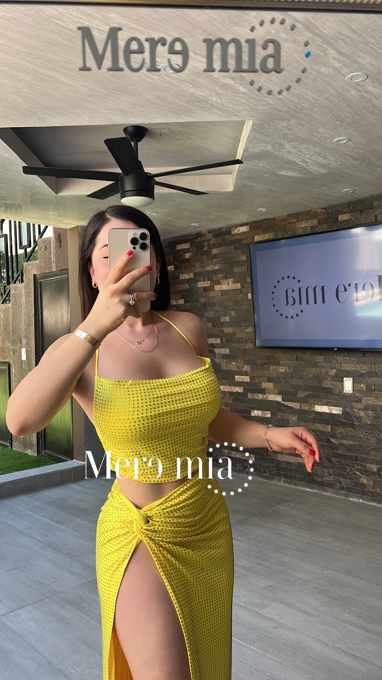 Conjunto amarillo puntos