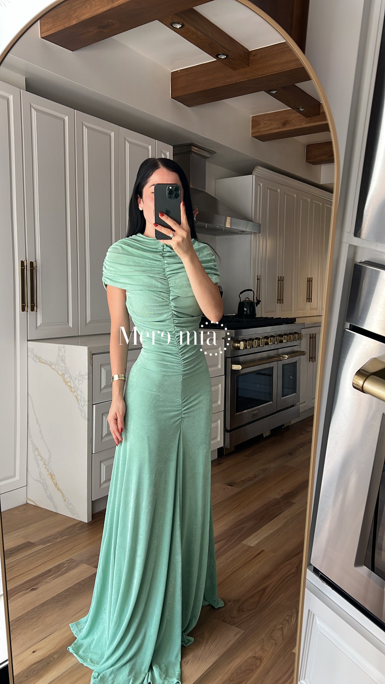 Vestido chal plisado cuello