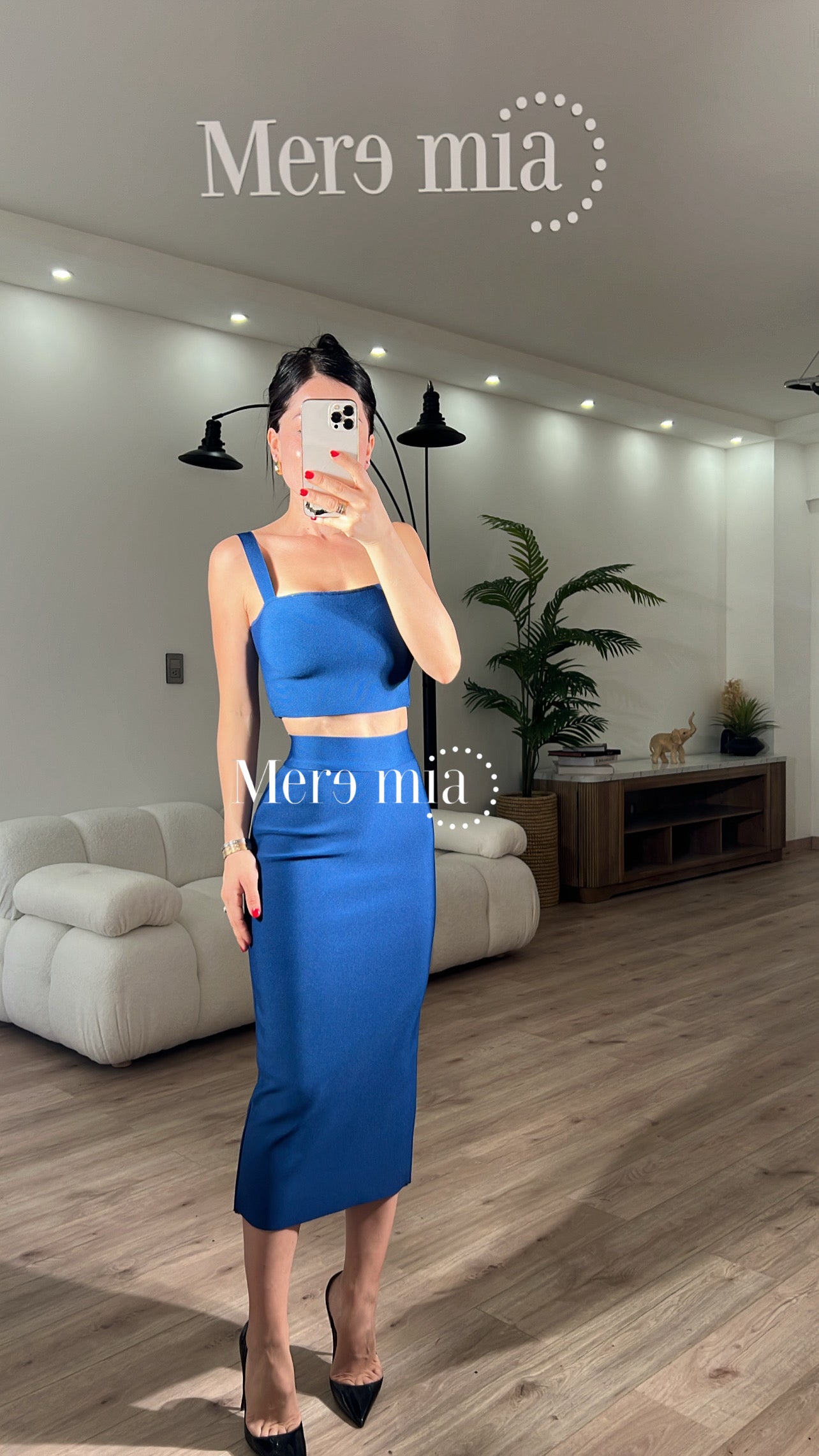 Falda azul marino