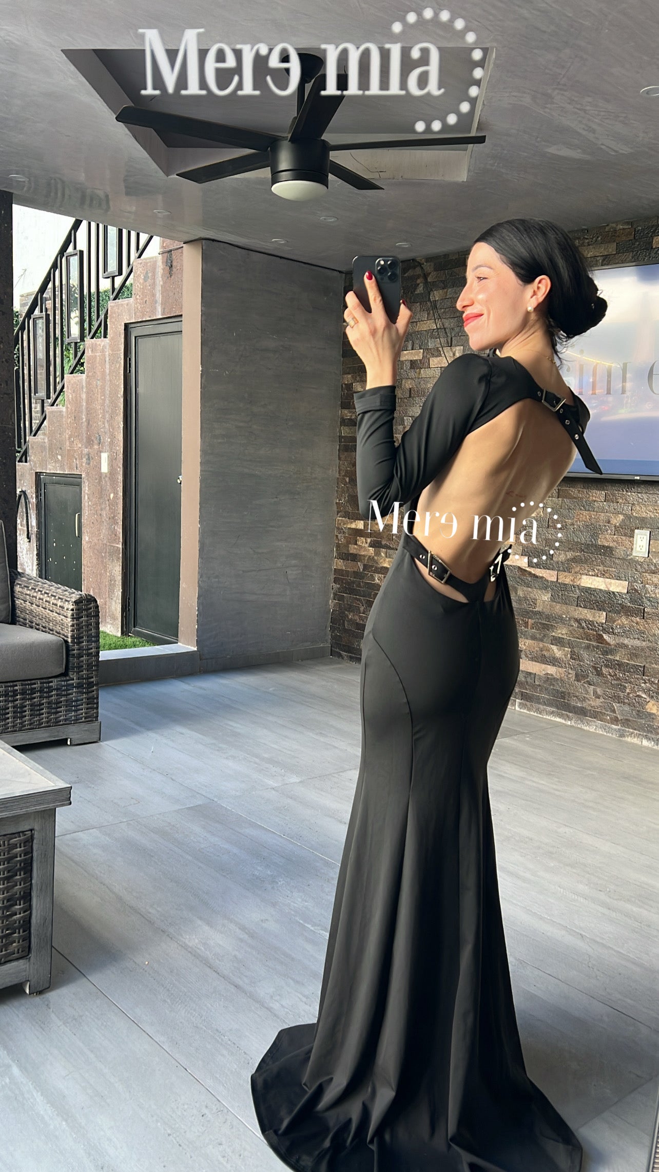 Vestido negro sin espalda