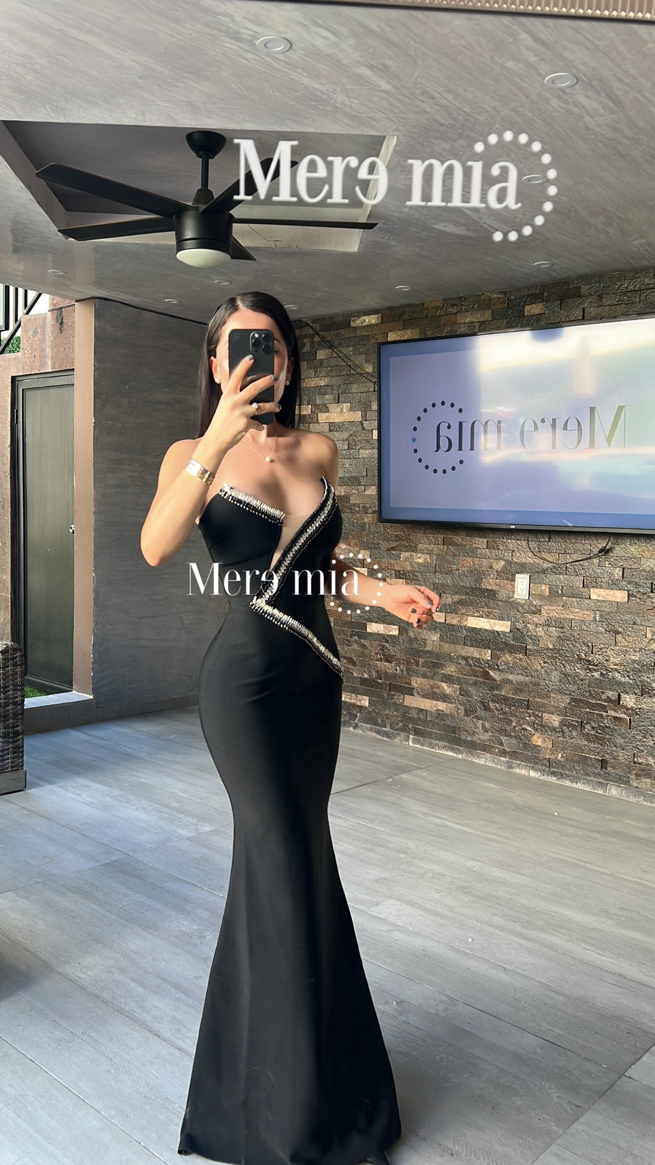 Vestido negro Z plata