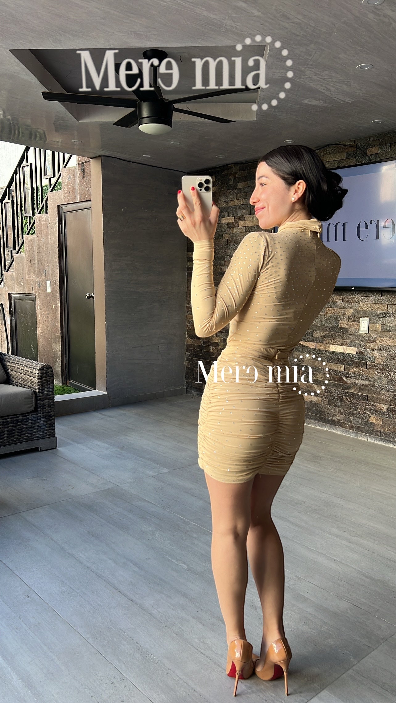 Conjunto nude puntos cuello