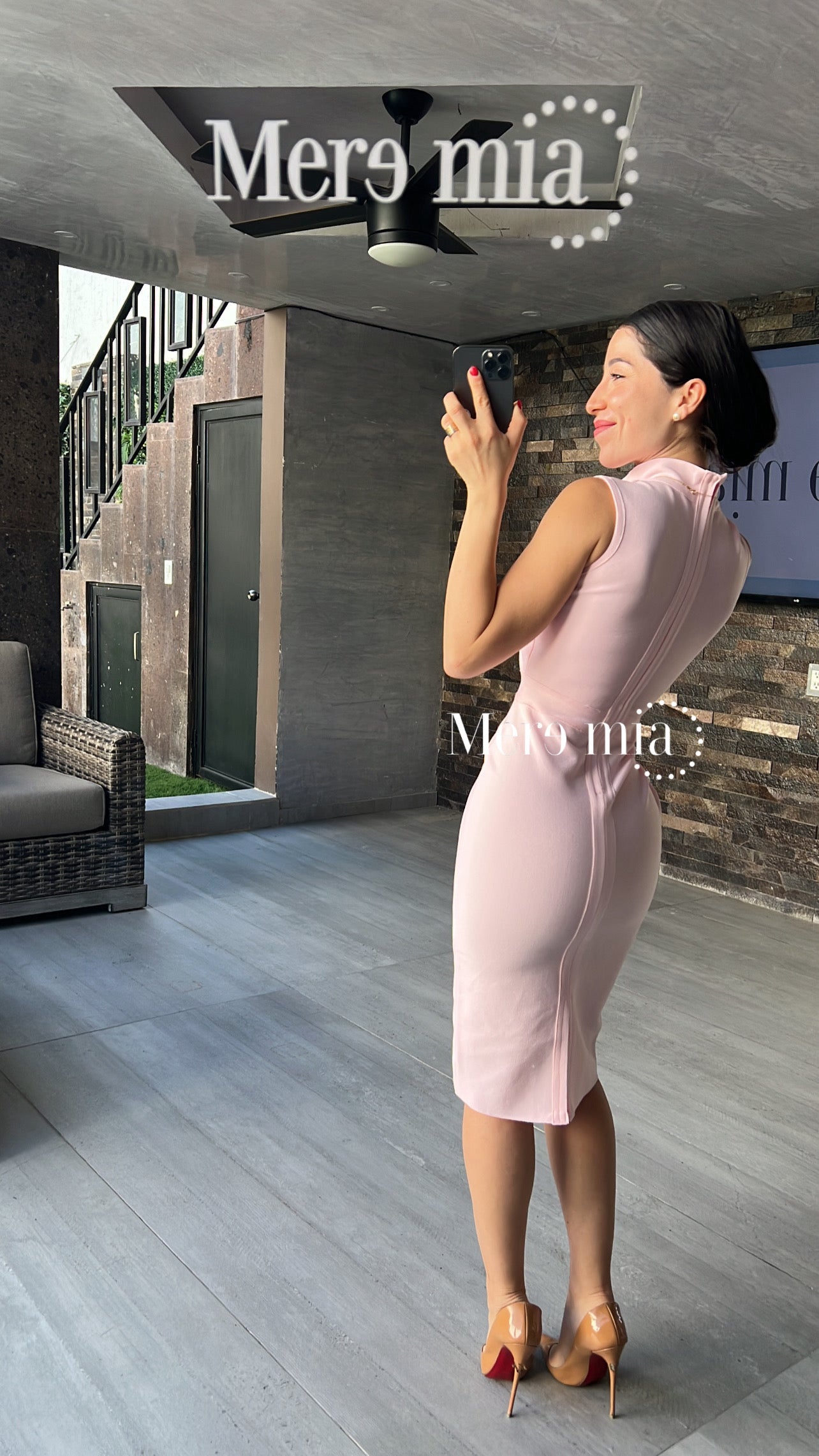 Vestido rosa cuello