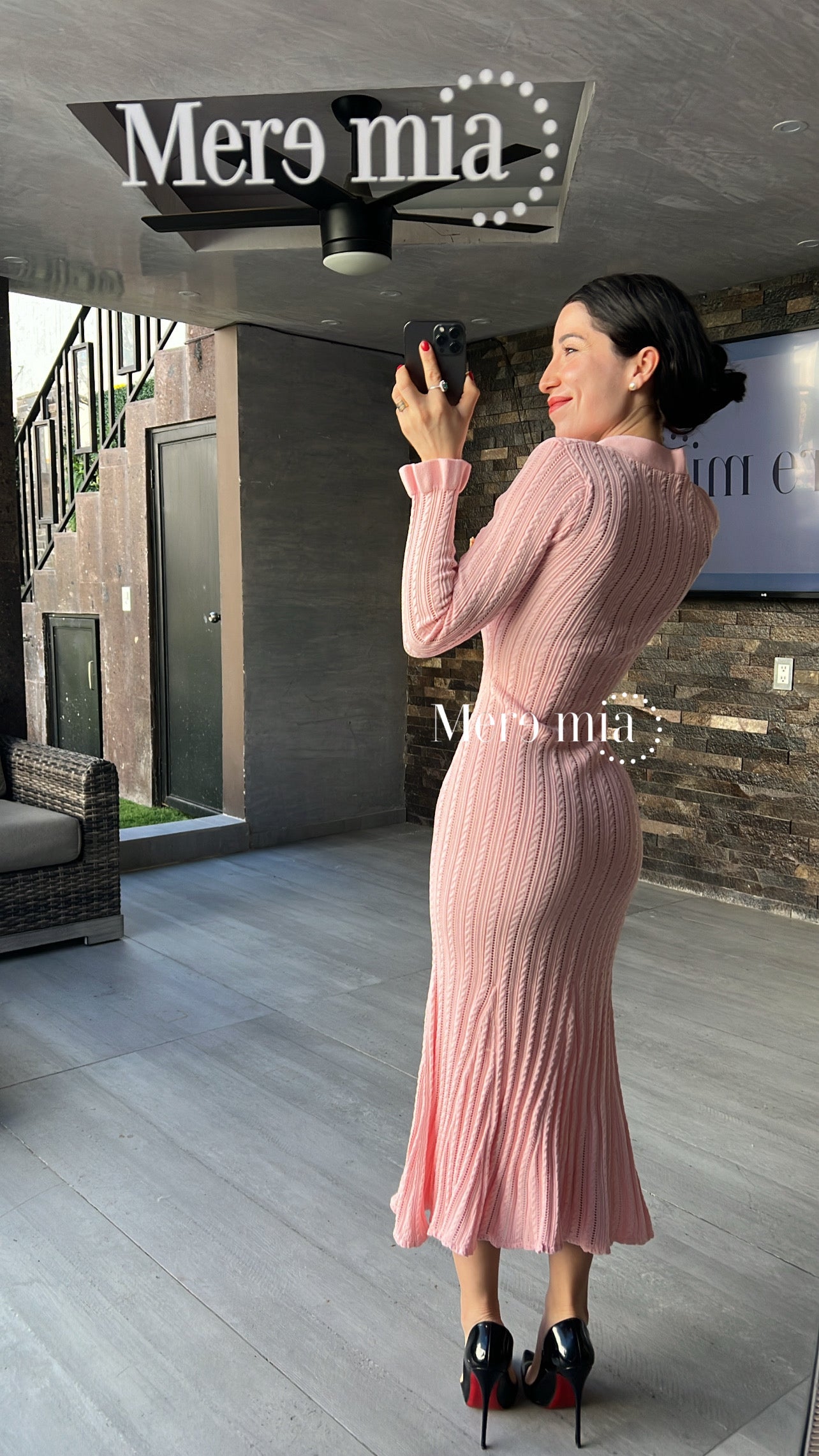 Vestido rosa botines Olanes abajo