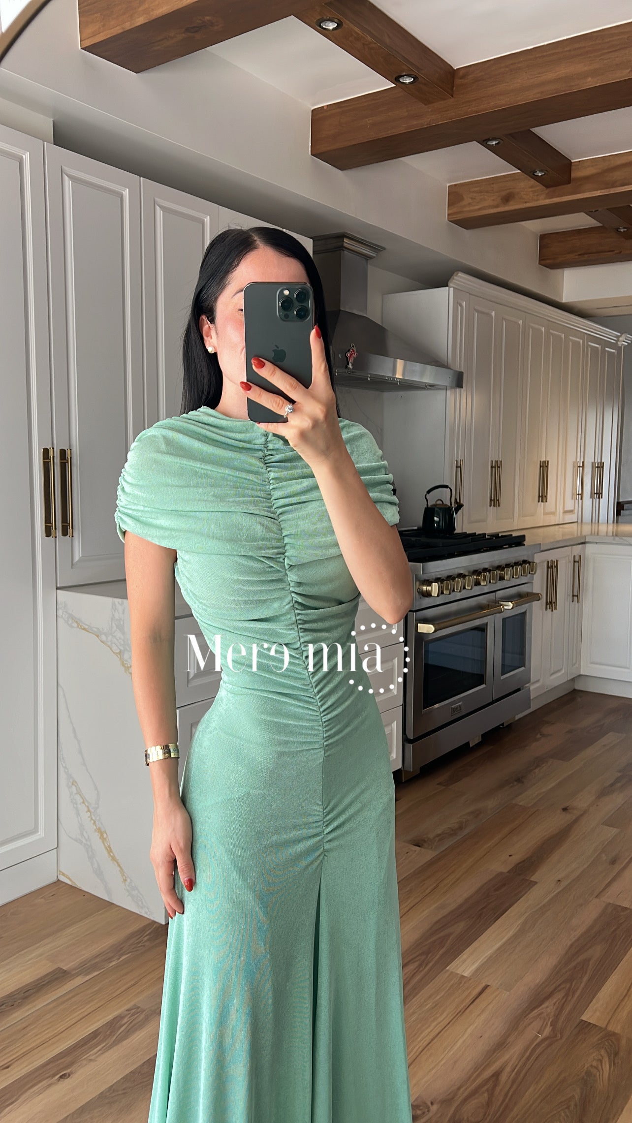 Vestido chal plisado cuello