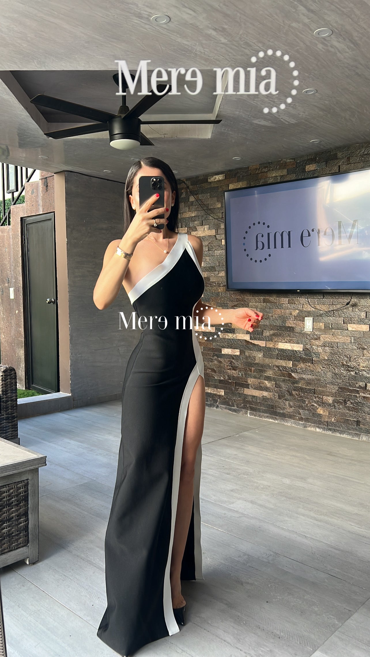 Vestido negro raya abertura