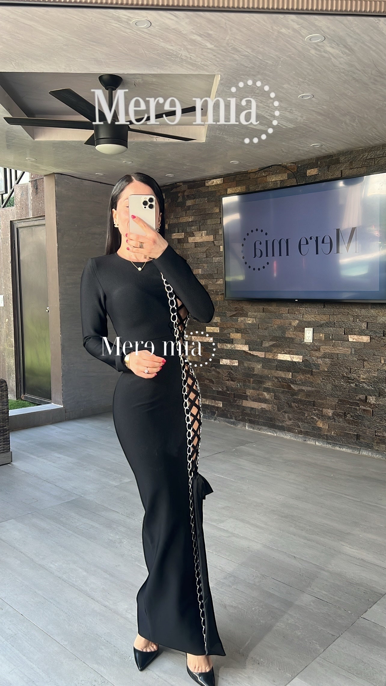 Vestido negro abert cintas