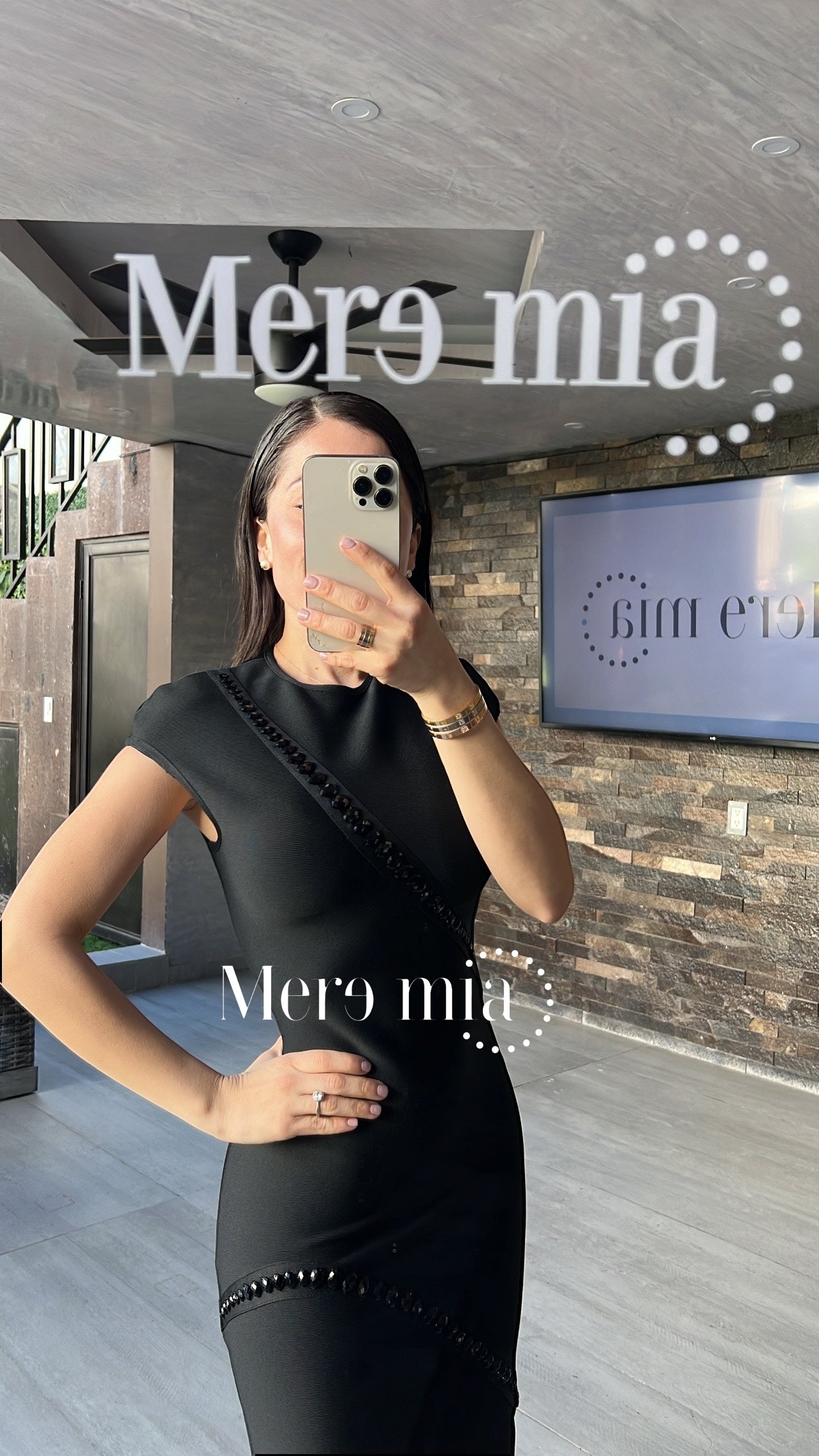 Vestido negro apl neg mc