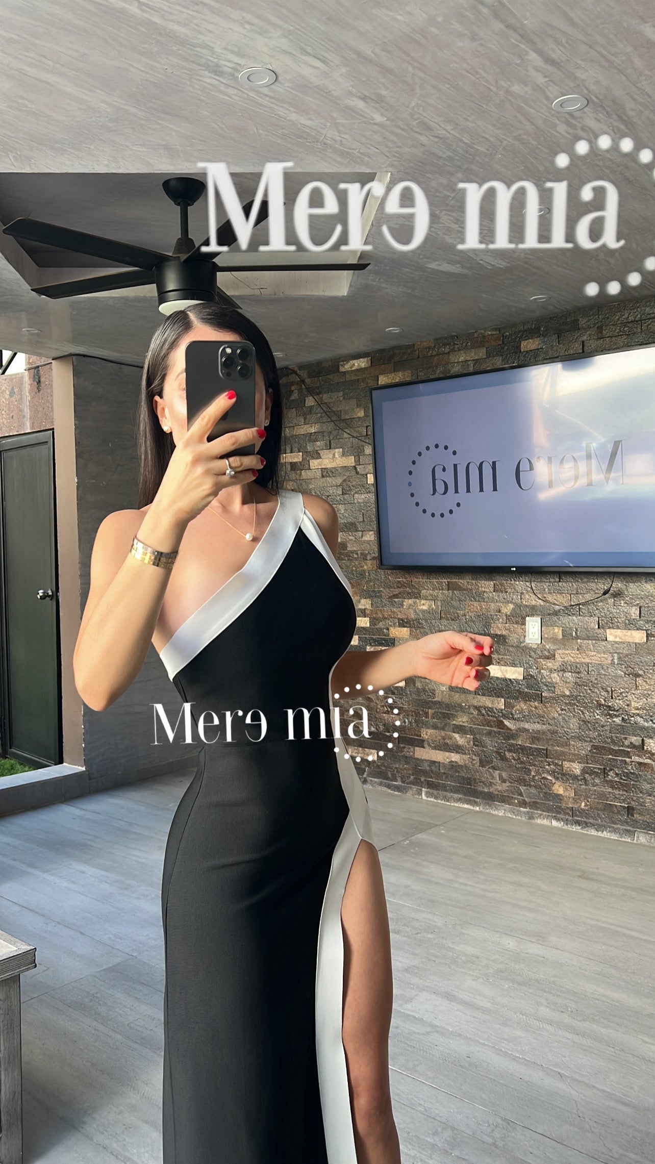 Vestido negro raya abertura