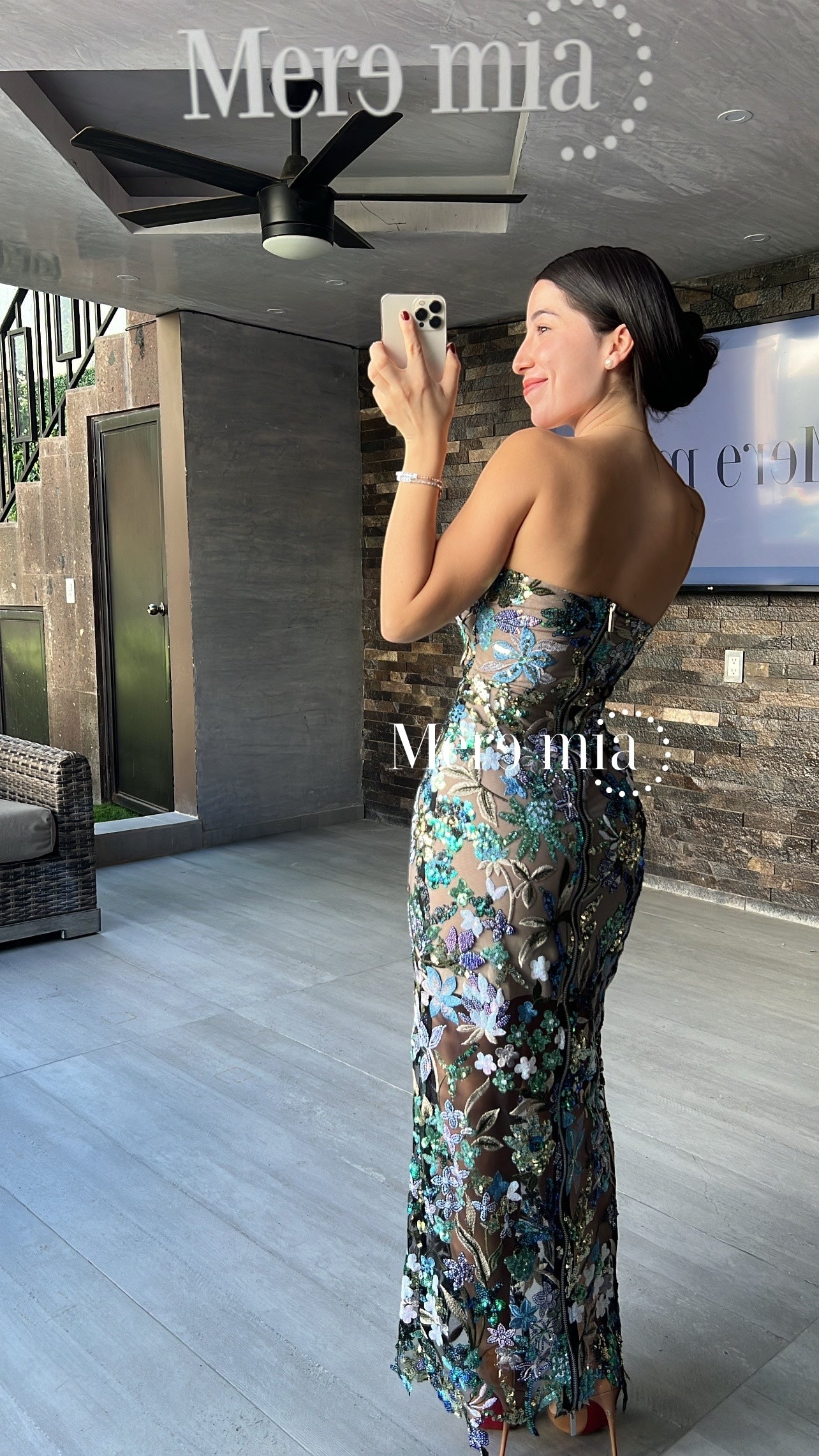 Vestido strapless encaje