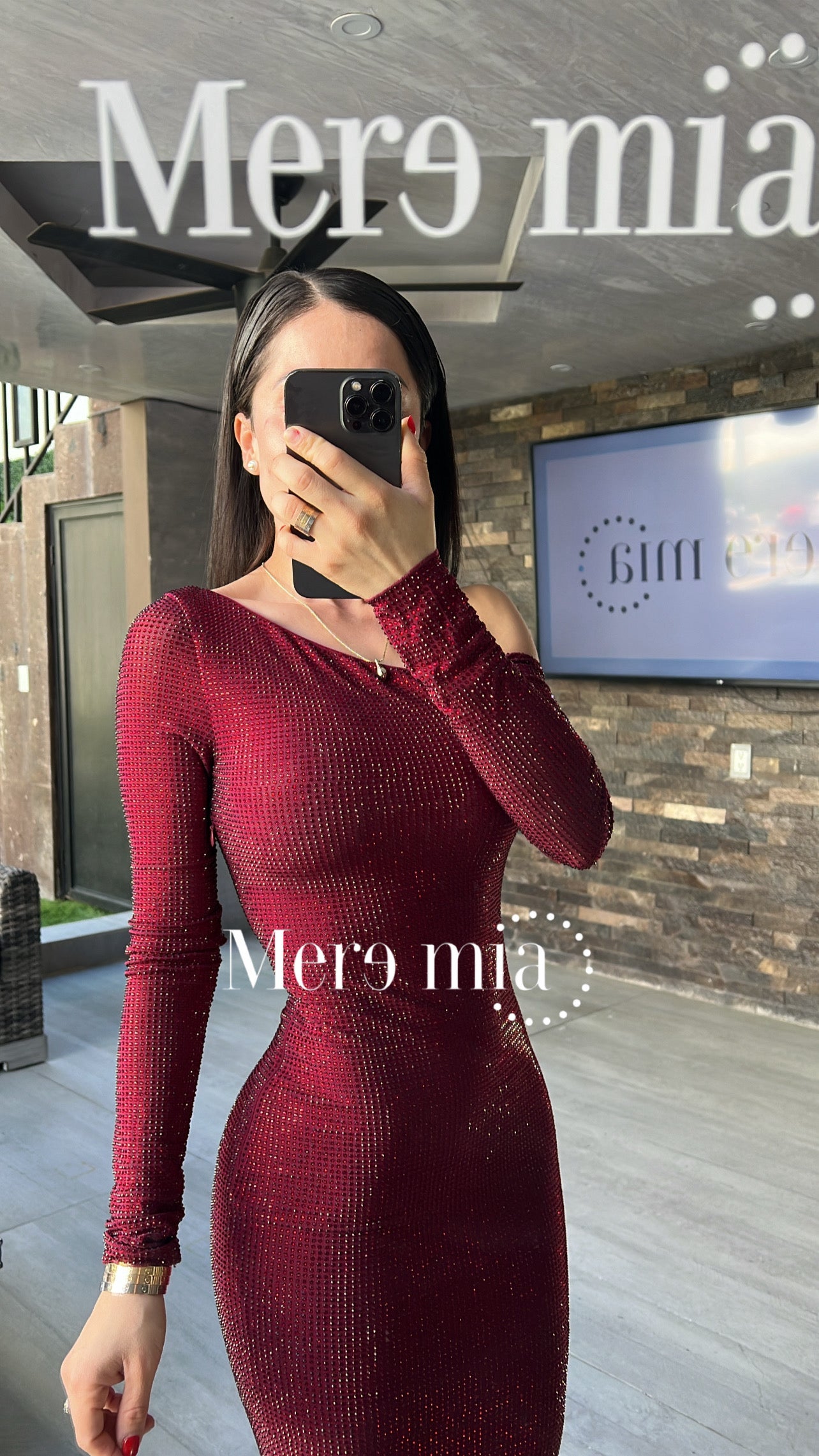 Vestido un hombro puntos suelto