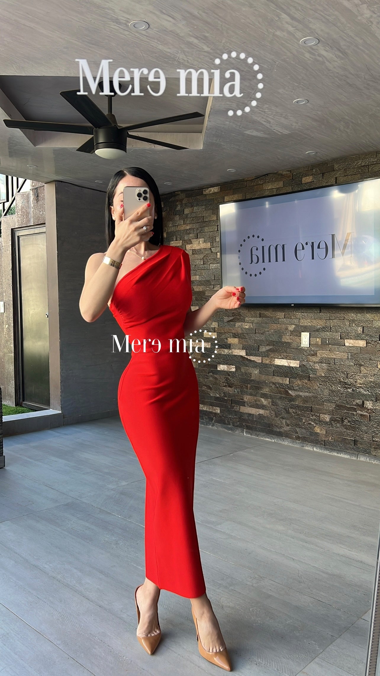 Vestido de un hombro rojo