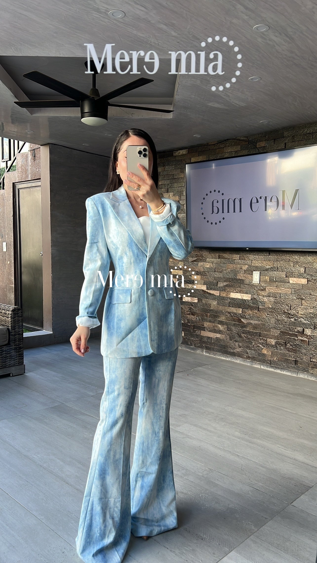 Conjunto manchado azul