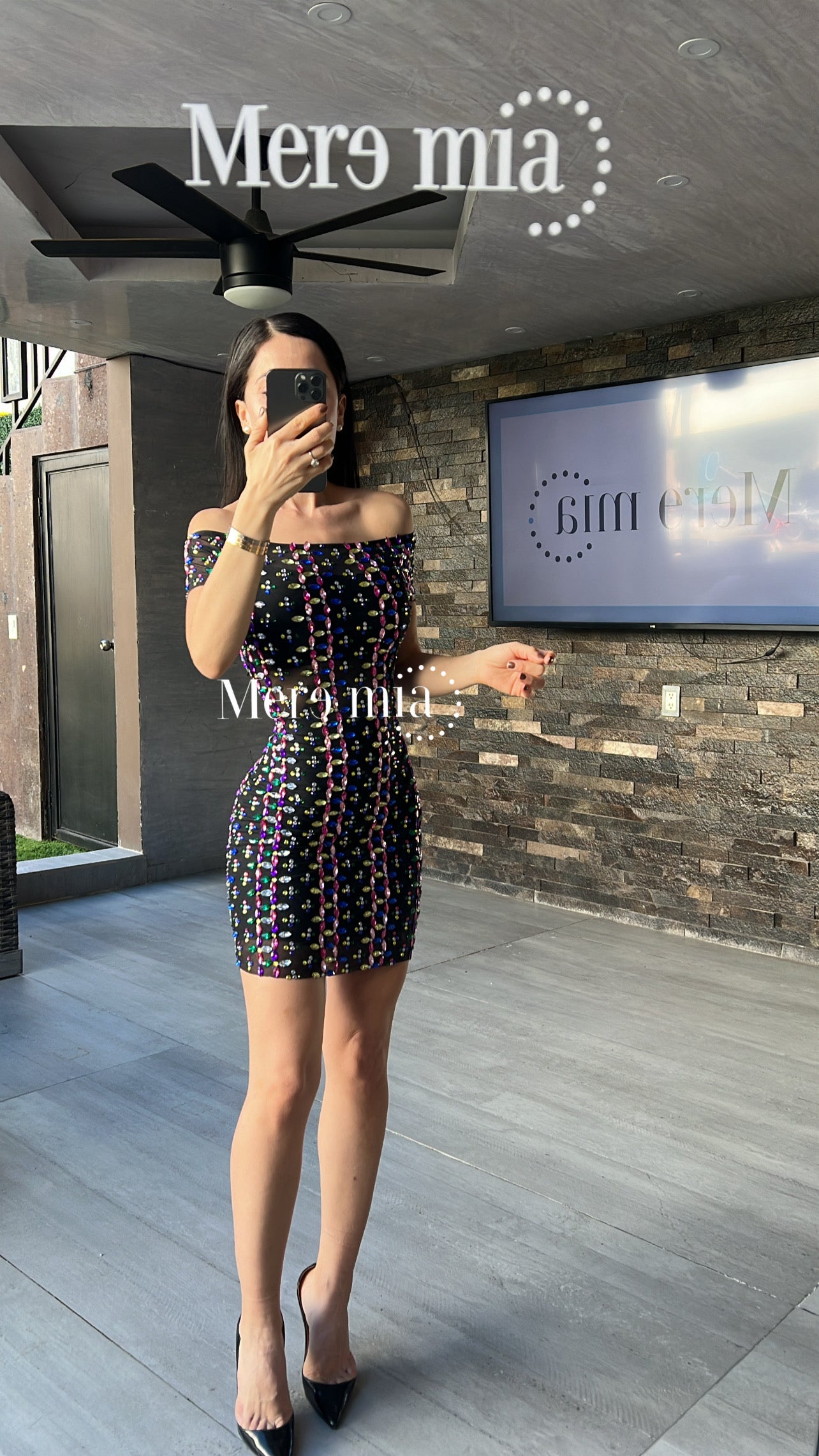 Vestido negro colores