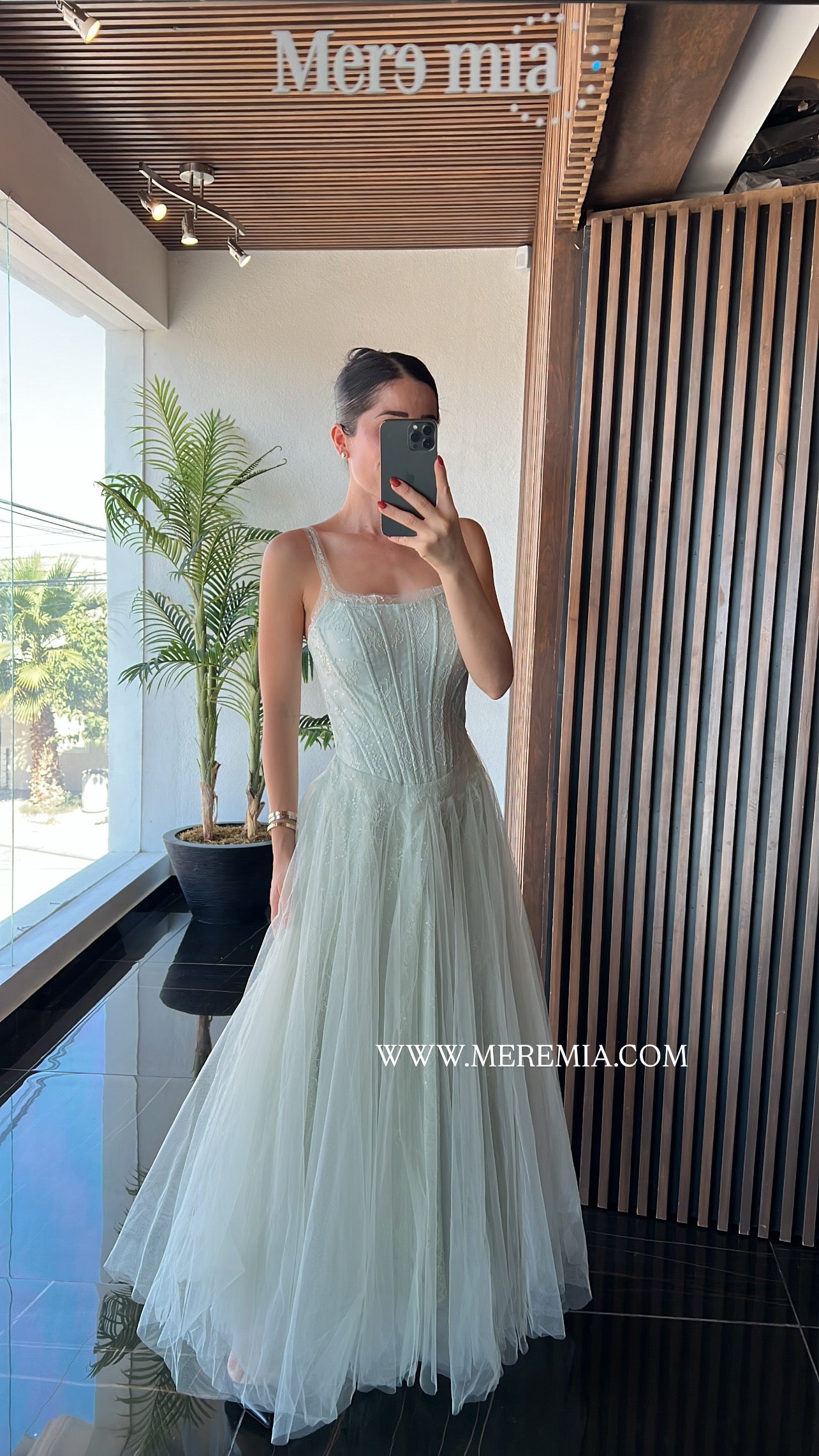 Vestido verde tul strapples