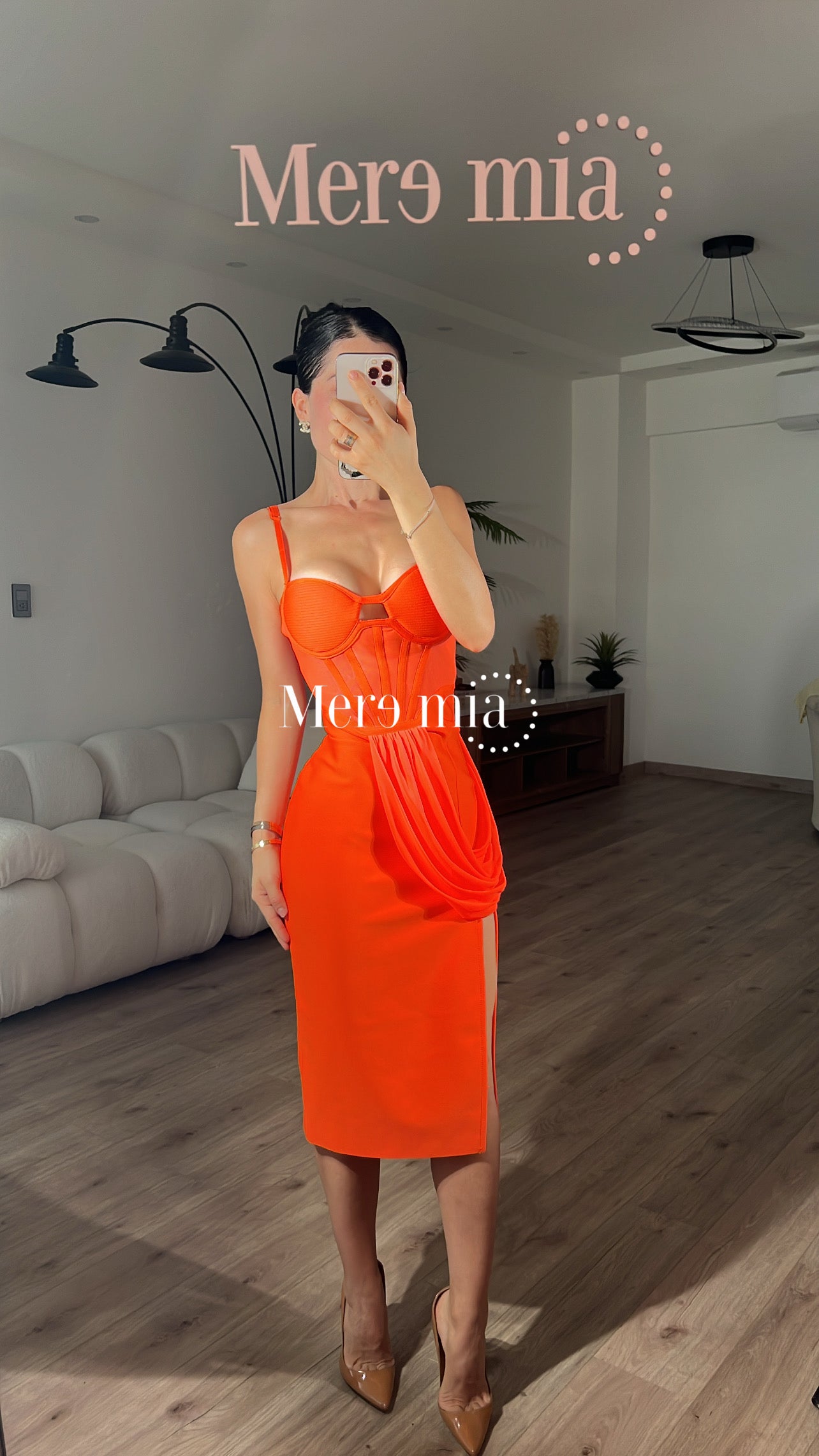 Vestido naranja copas tul fosfo