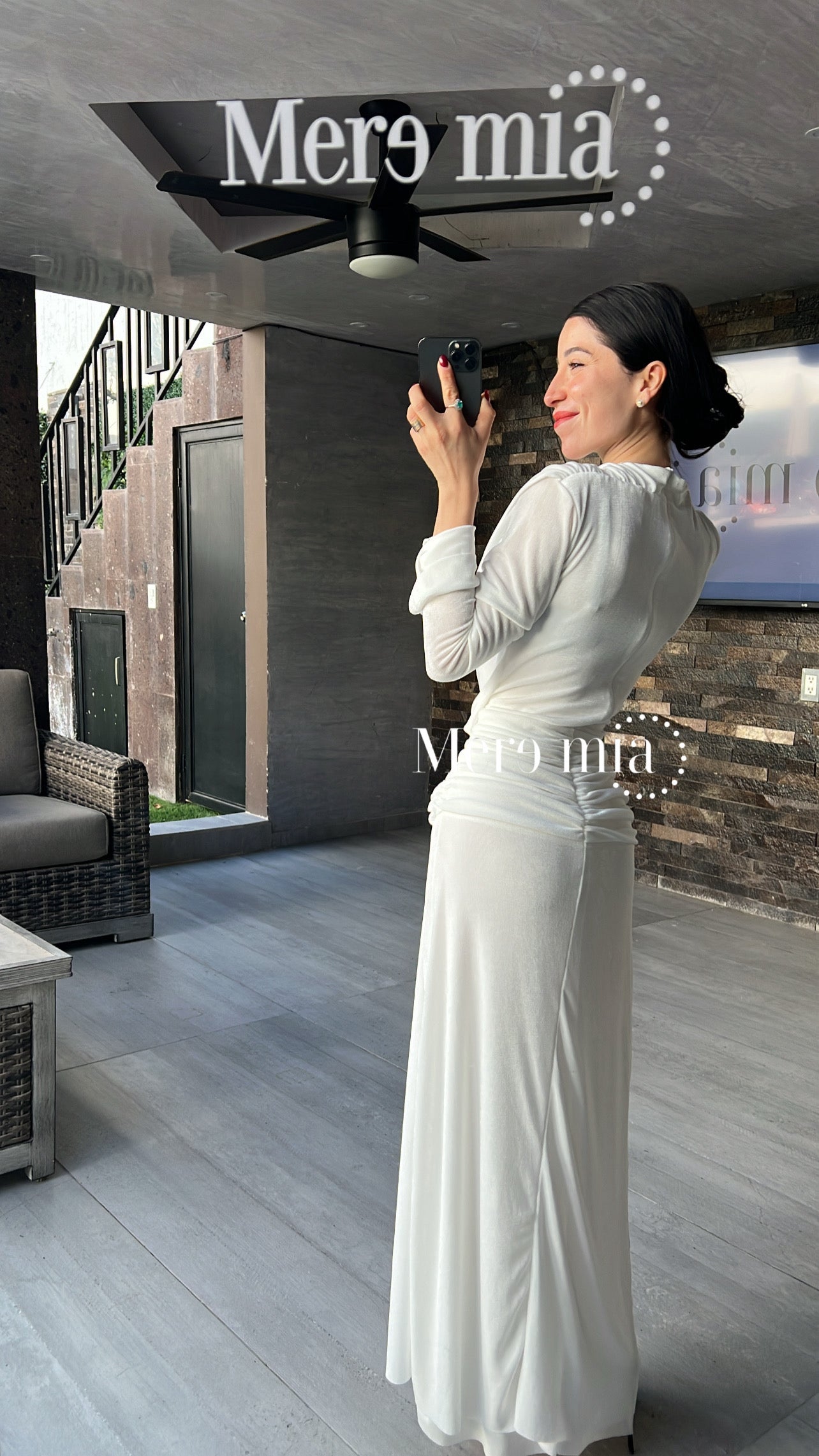 Vestido plisado hoyo