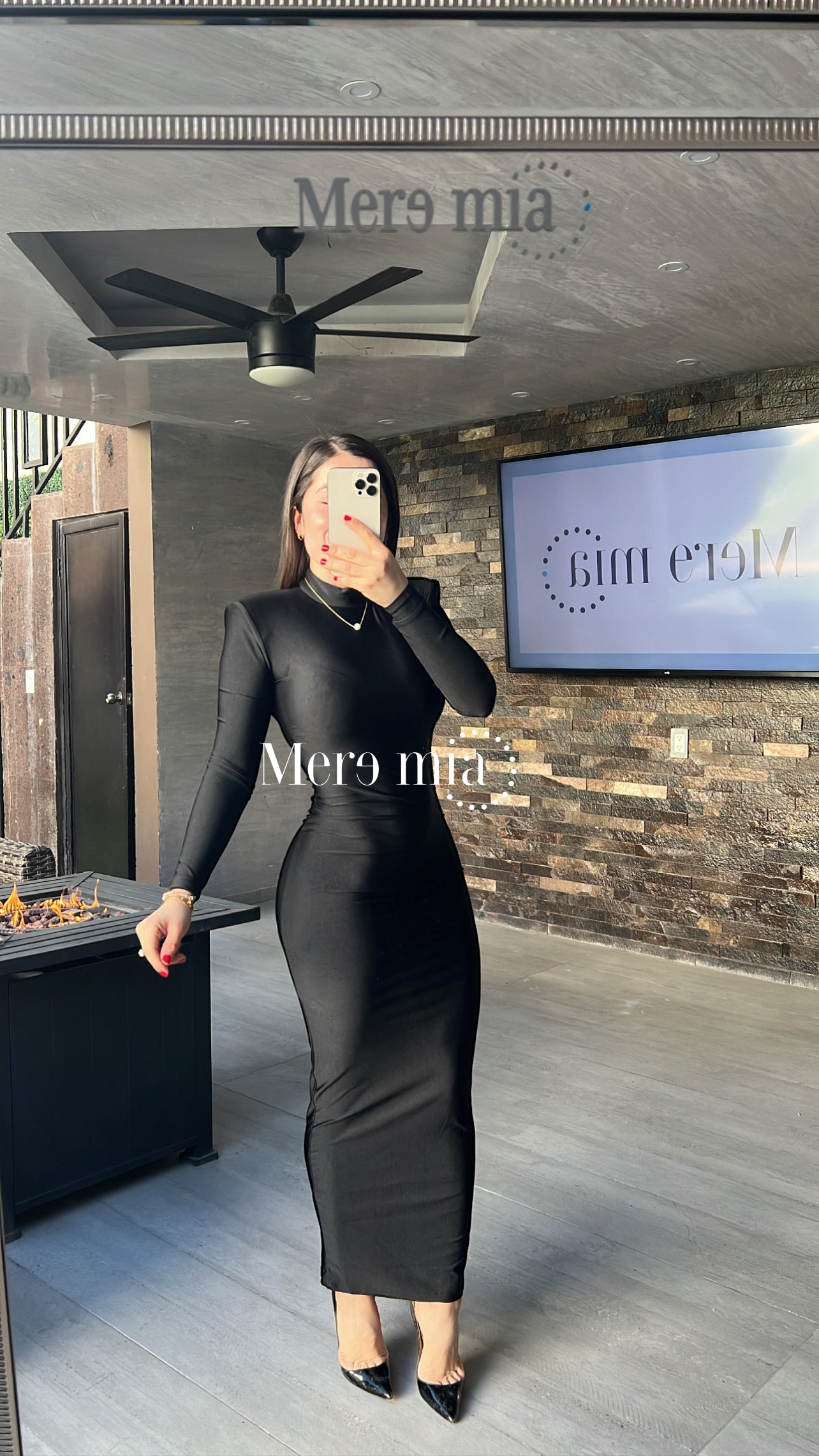 Vestido negro cuello stretch