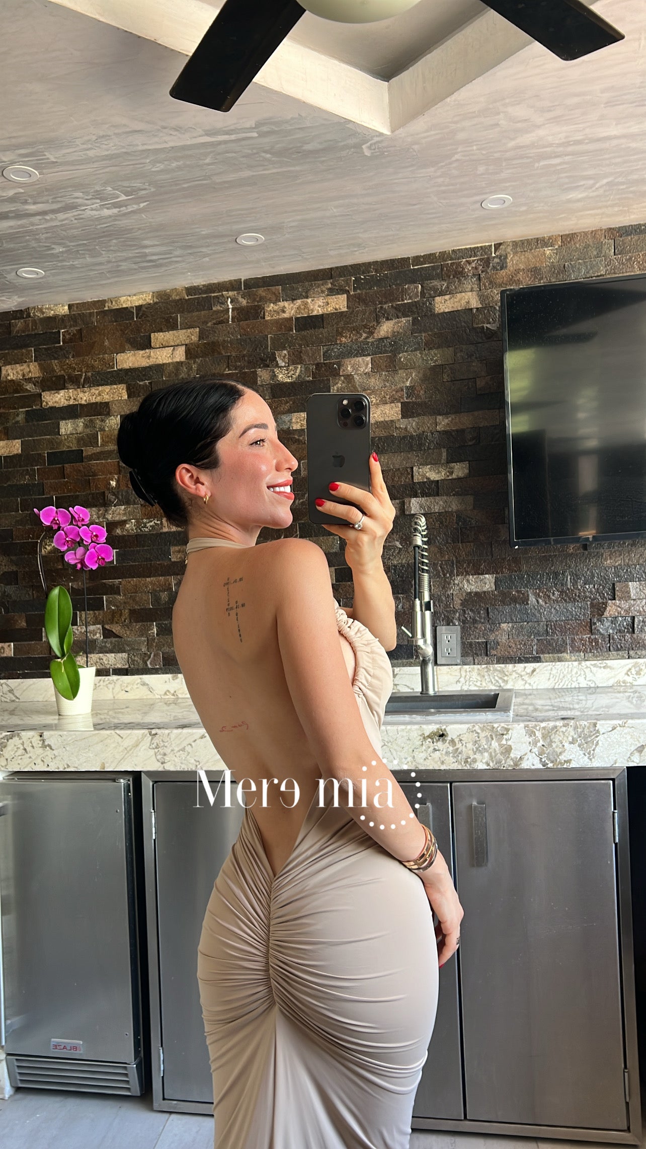 Vestido espalda v plisado