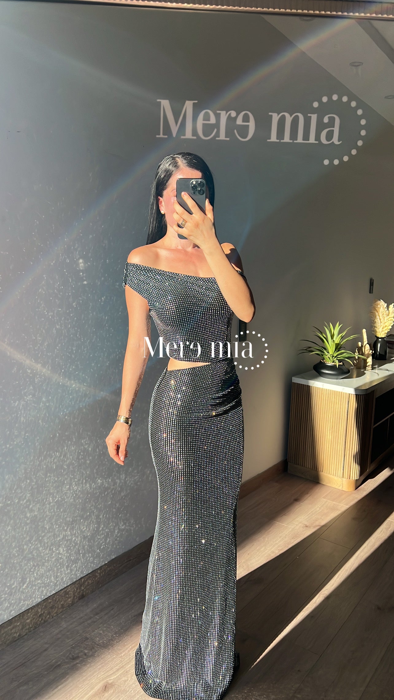 Vestido negro puntos abert