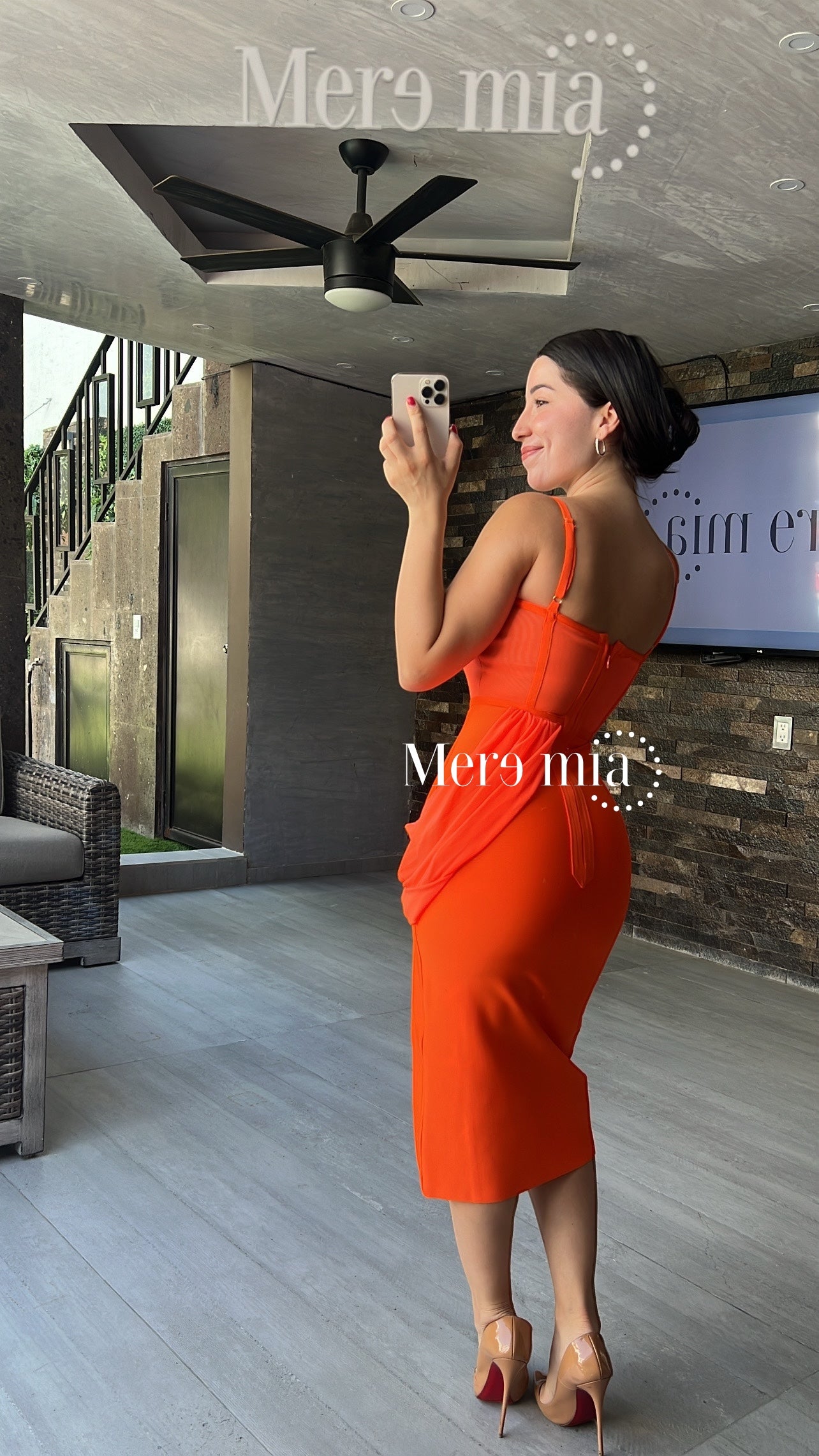 Vestido naranja copas tul fosfo