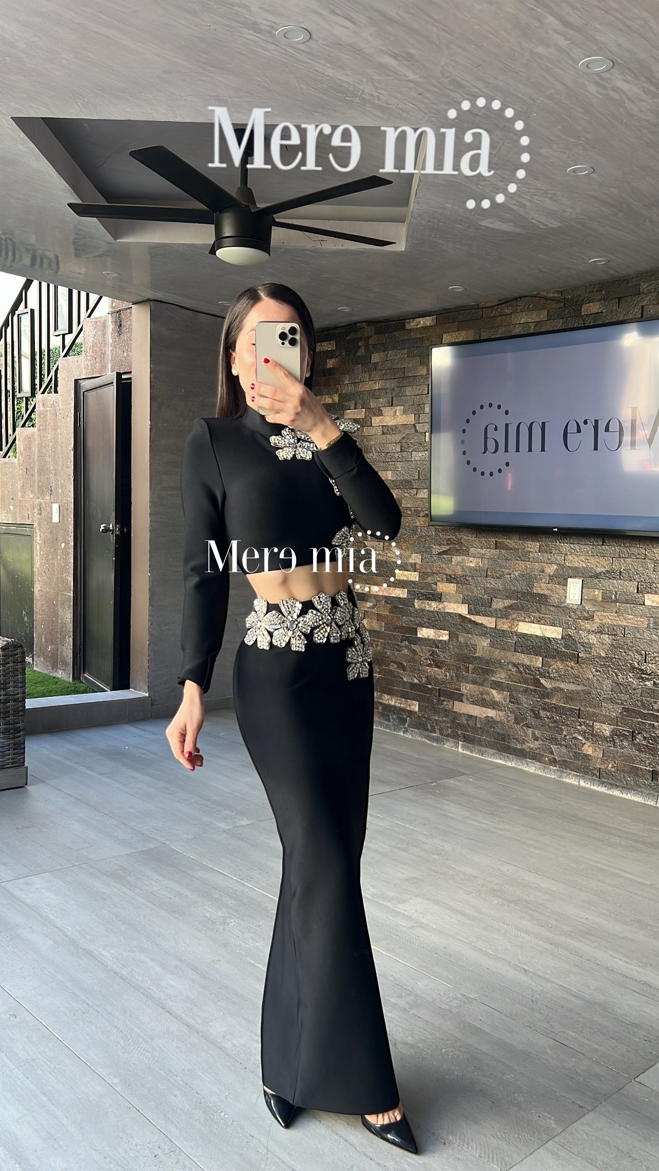 Conjunto negro flor lent