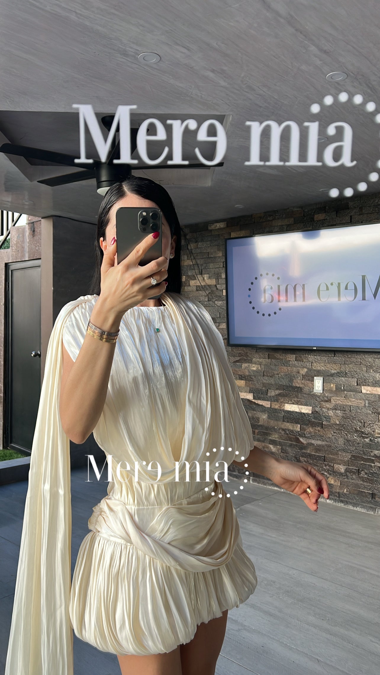 Vestido ivory plisado corto