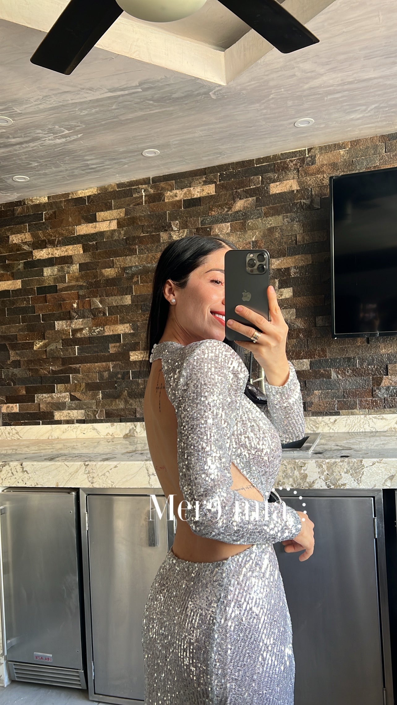 Vestido plata sin espalda lentejuela