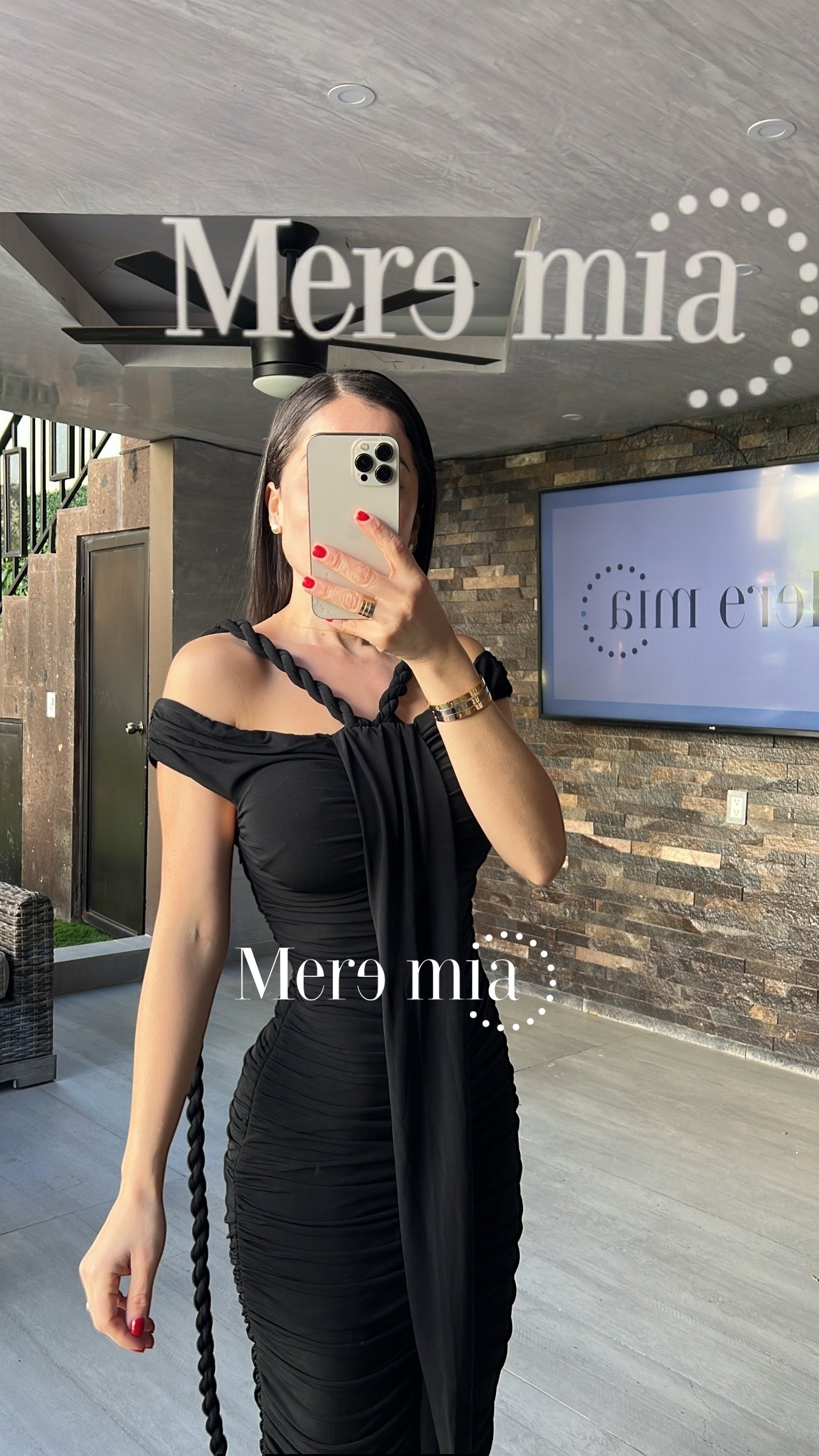 Vestido negro plisado trenz