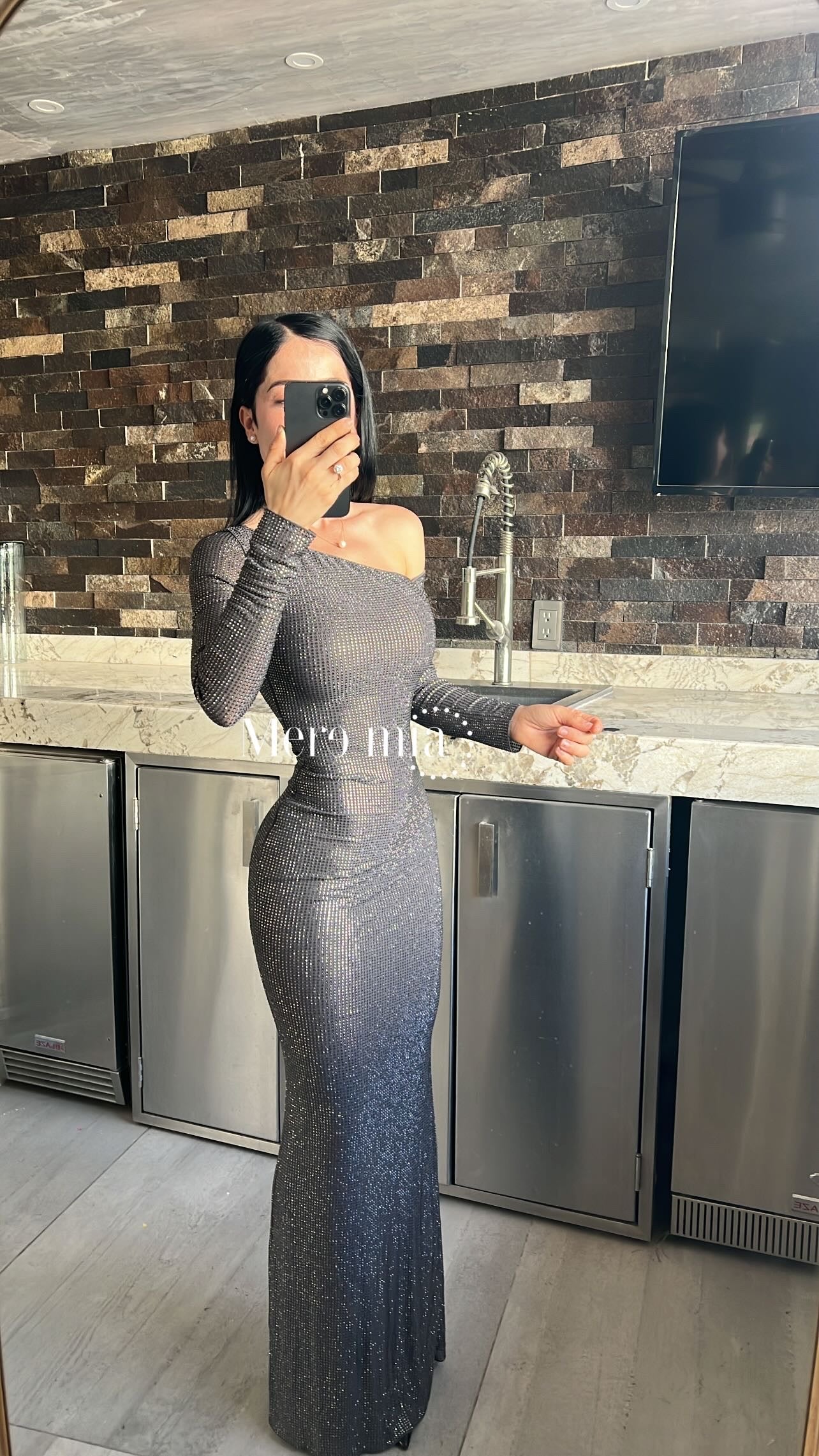 Vestido un hombro puntos suelto