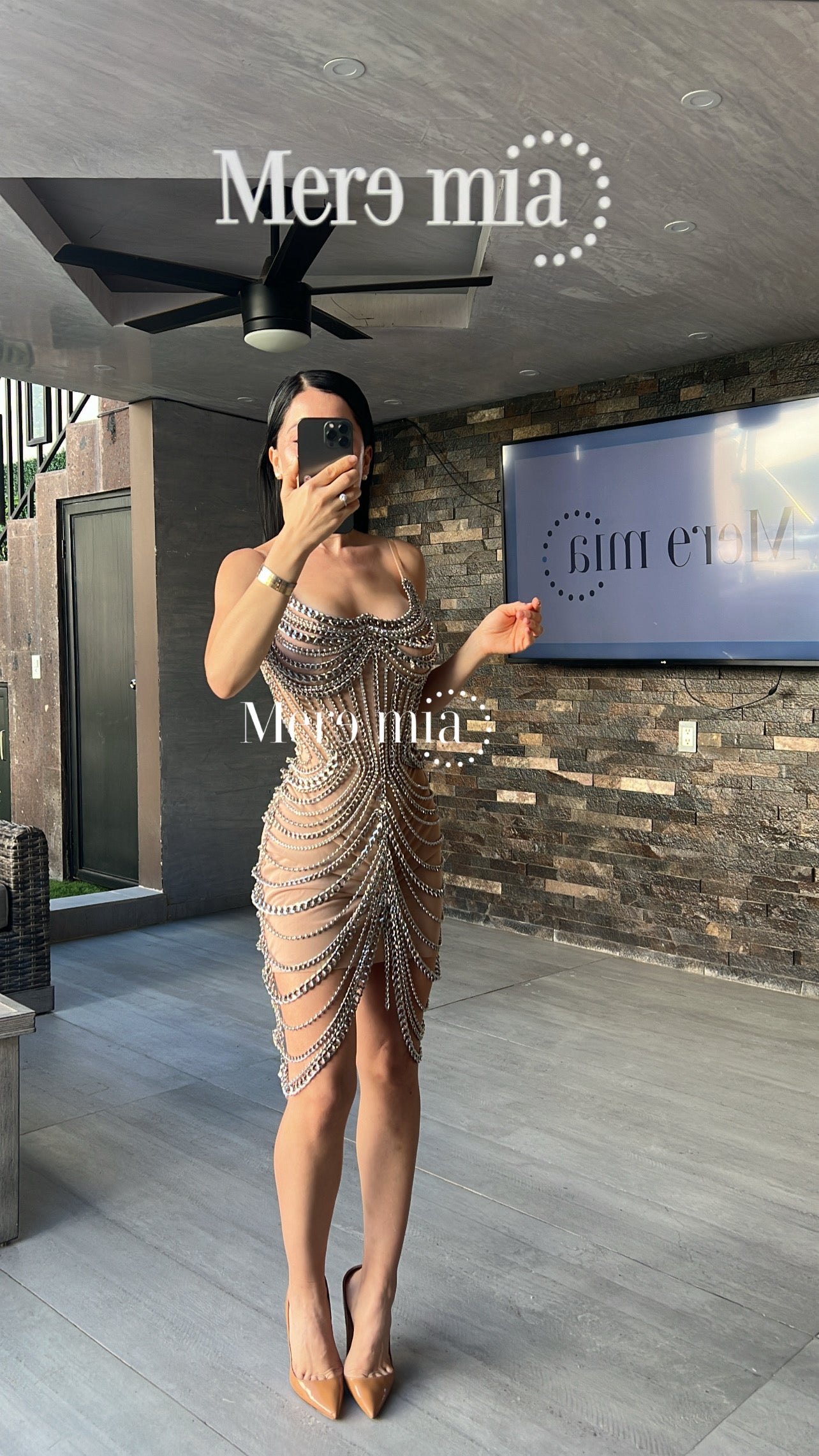 Vestido nude cadenas corto