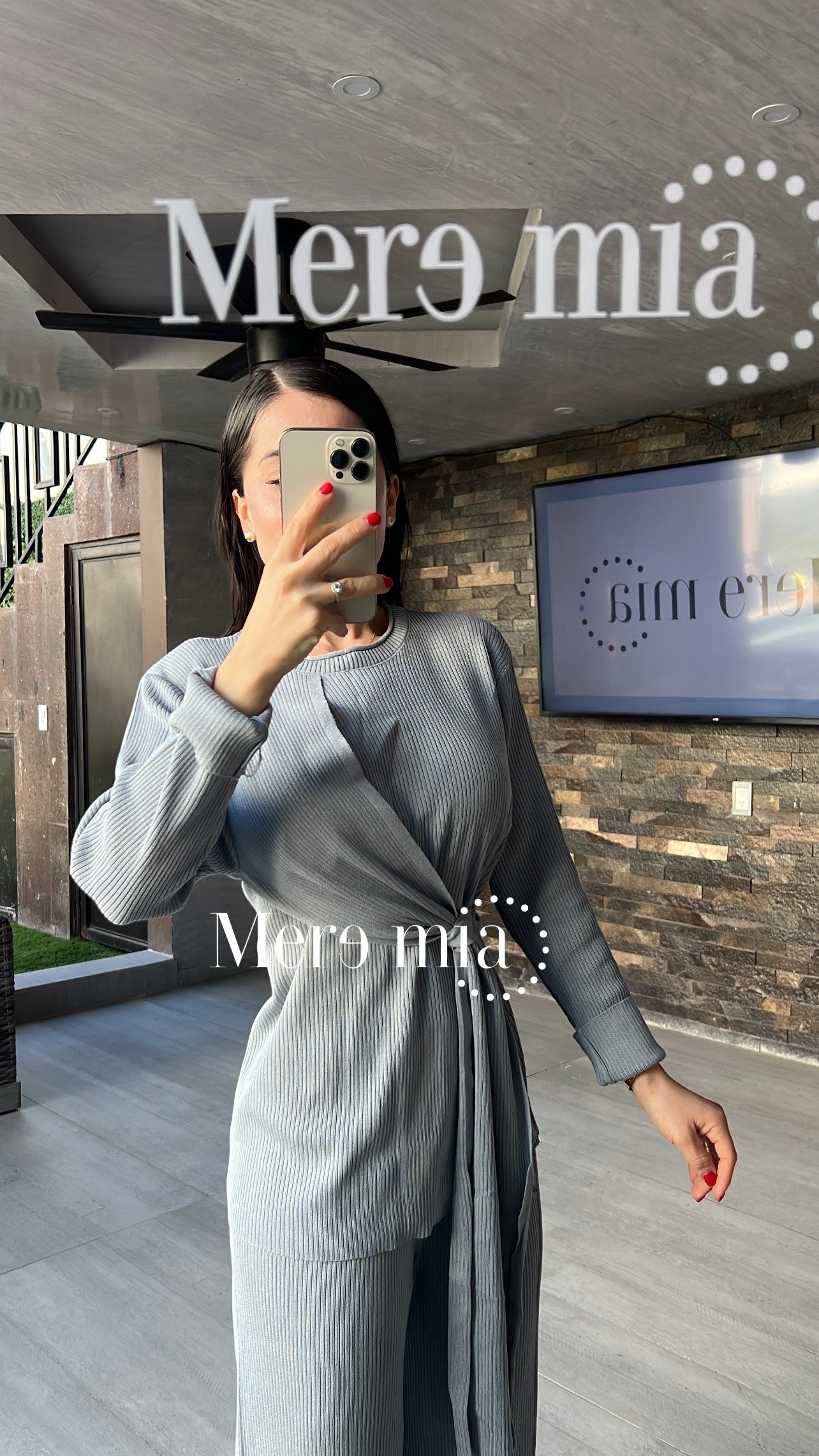 Conjunto pant gris blusa tira