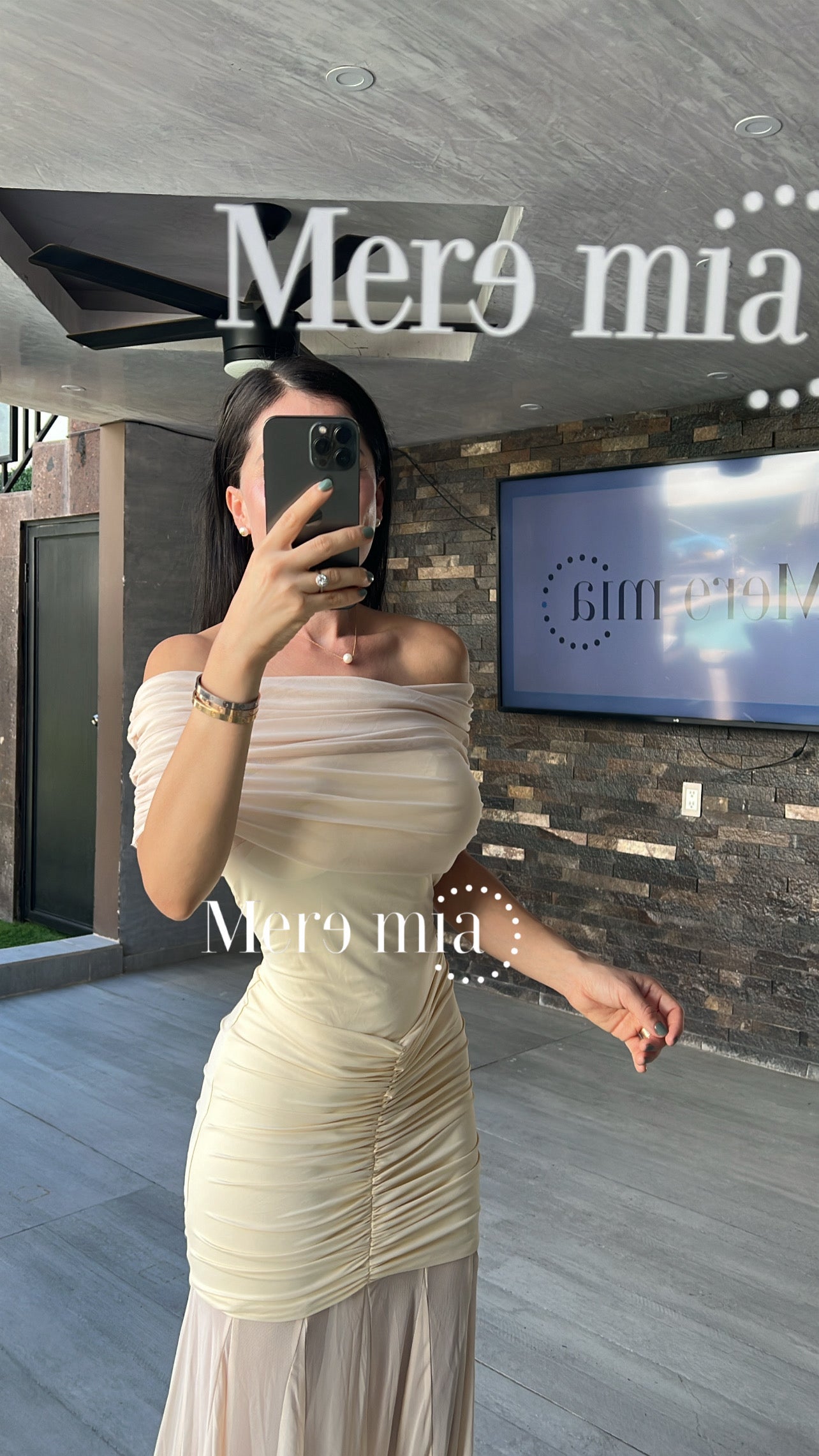 Vestido ivory plisado