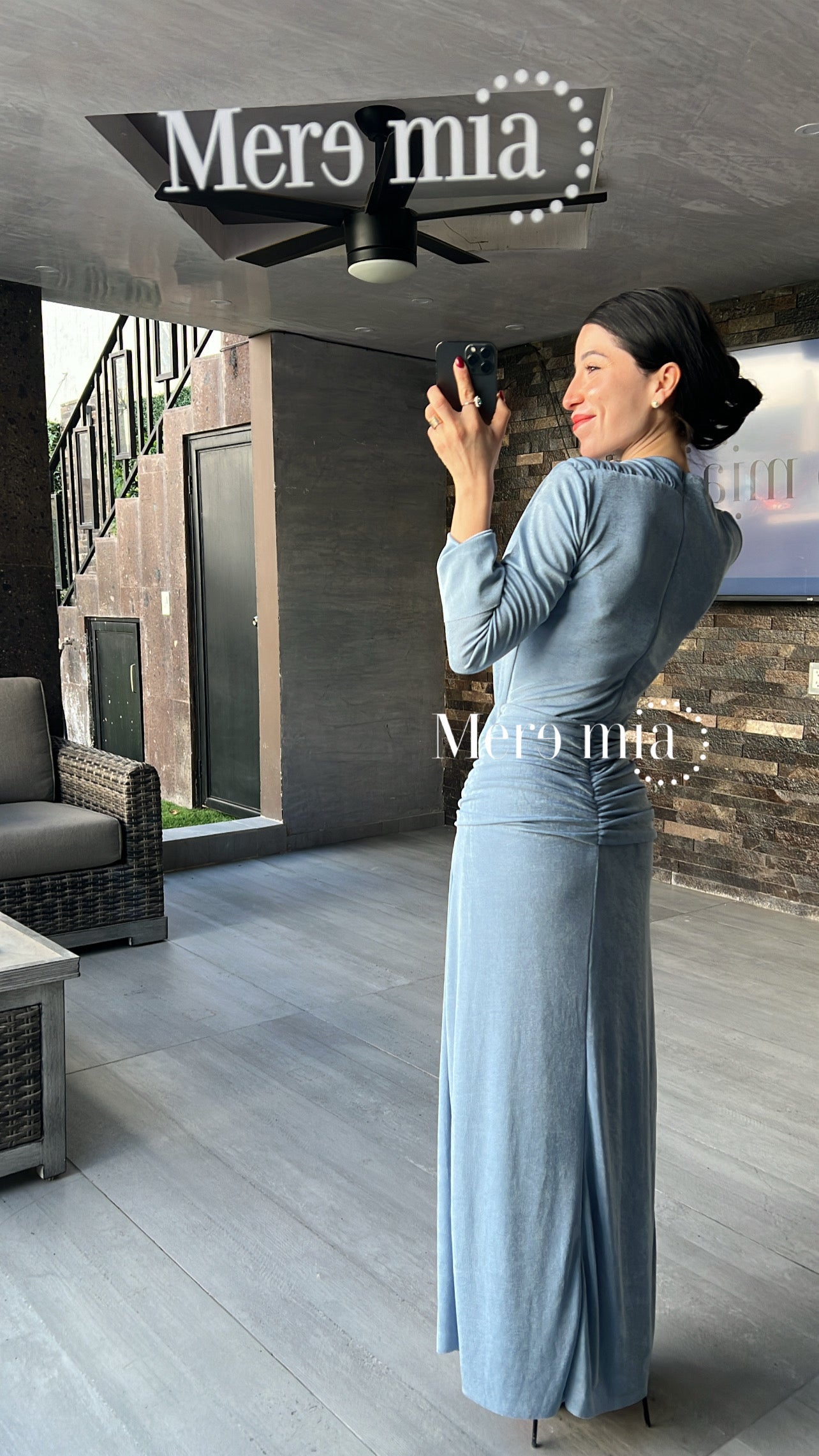 Vestido plisado hoyo