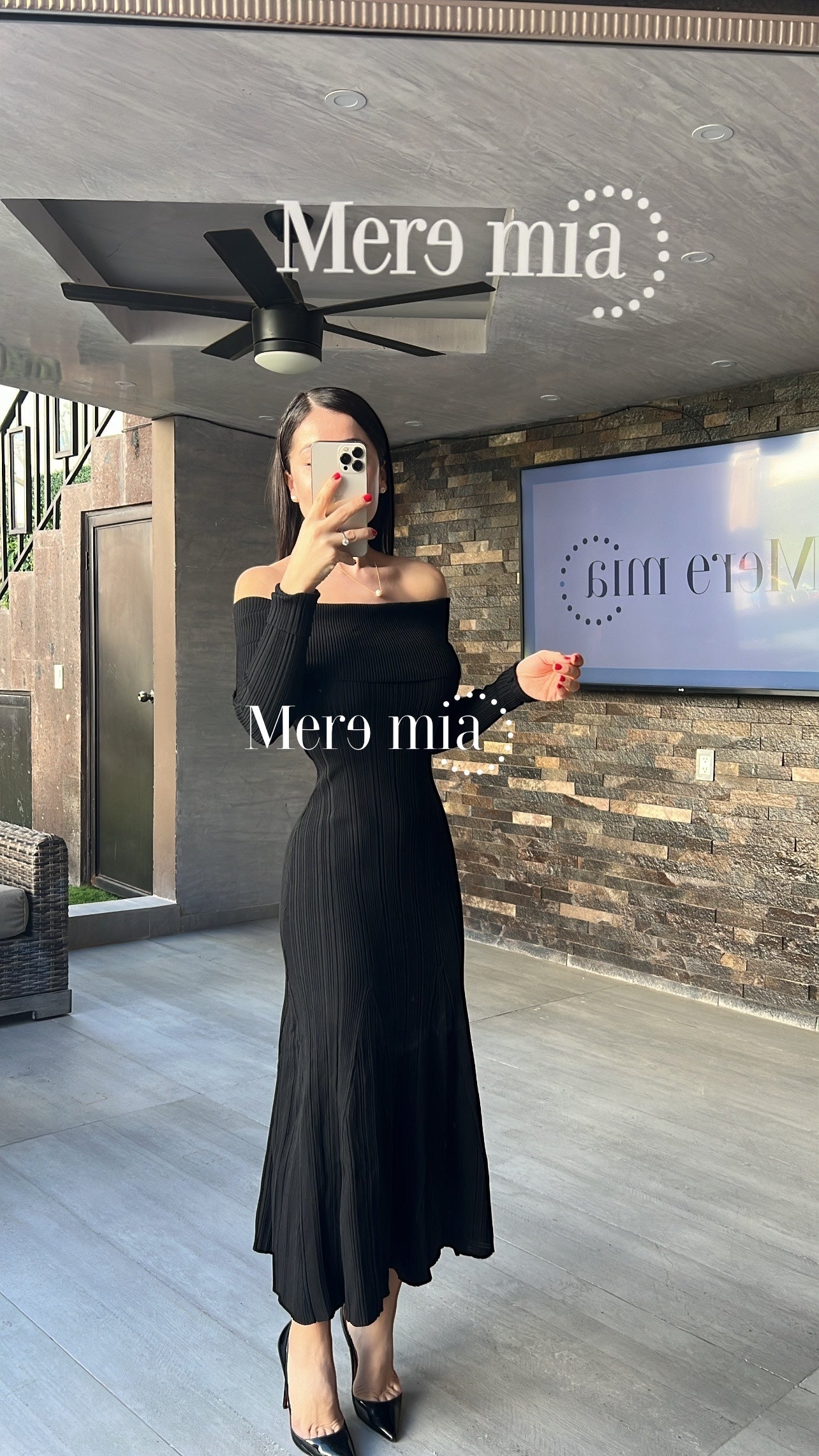 Vestido negro rayado olan