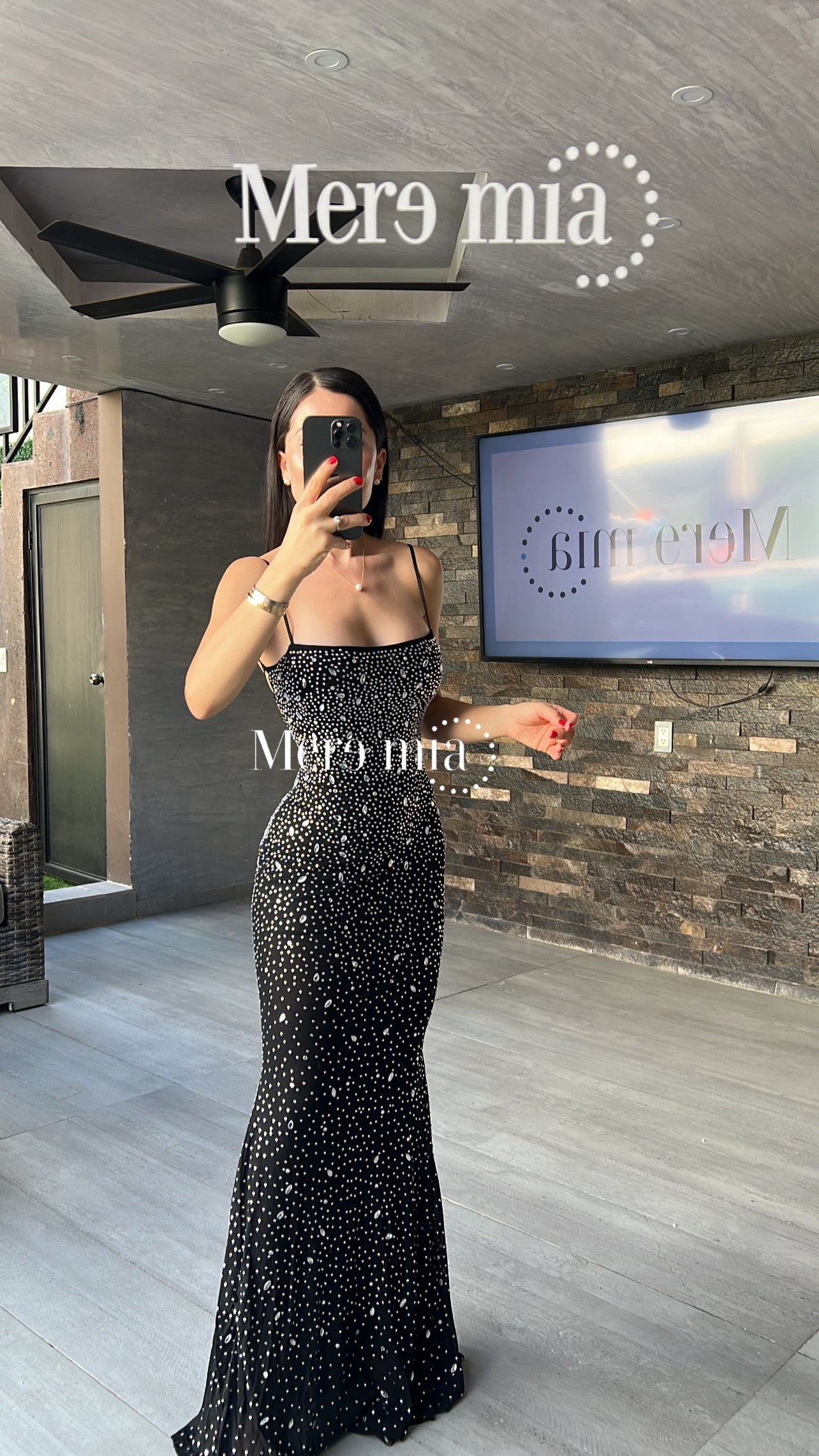 Vestido negro espalda cintas